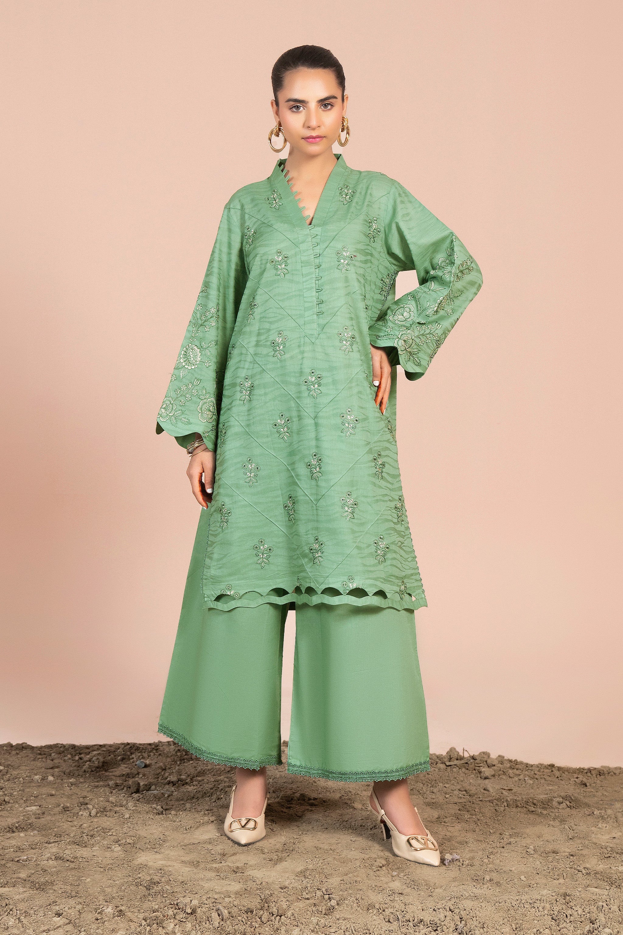 2 Piece Green Unstitched Embroidered Lawn - (Vol-40/04)2P-S-25-D-2 - SAFANOOR