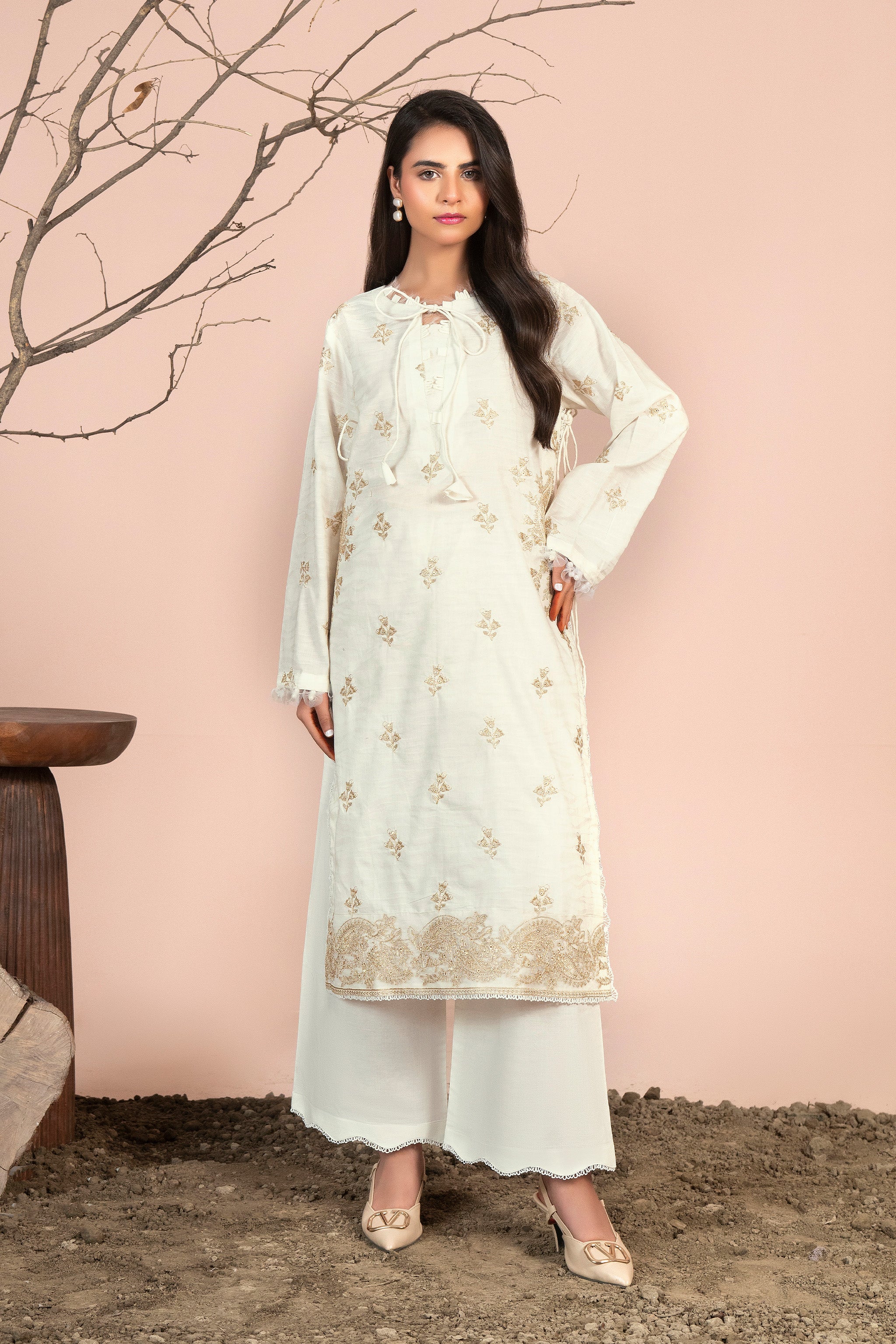 2 Piece Pearl Unstitched Embroidered Lawn - (Vol-40/04)2P-S-25-D-10 - SAFANOOR