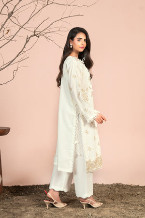 2 Piece Pearl Unstitched Embroidered Lawn - (Vol-40/04)2P-S-25-D-10 - SAFANOOR