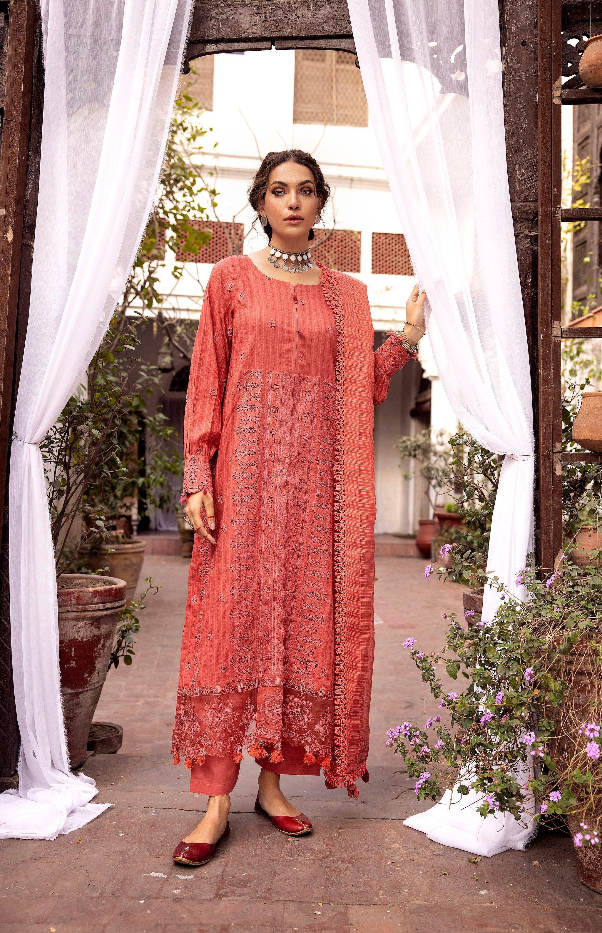 3 Piece Rusty Peach Embroidered Organza Lawn - SafaNoor