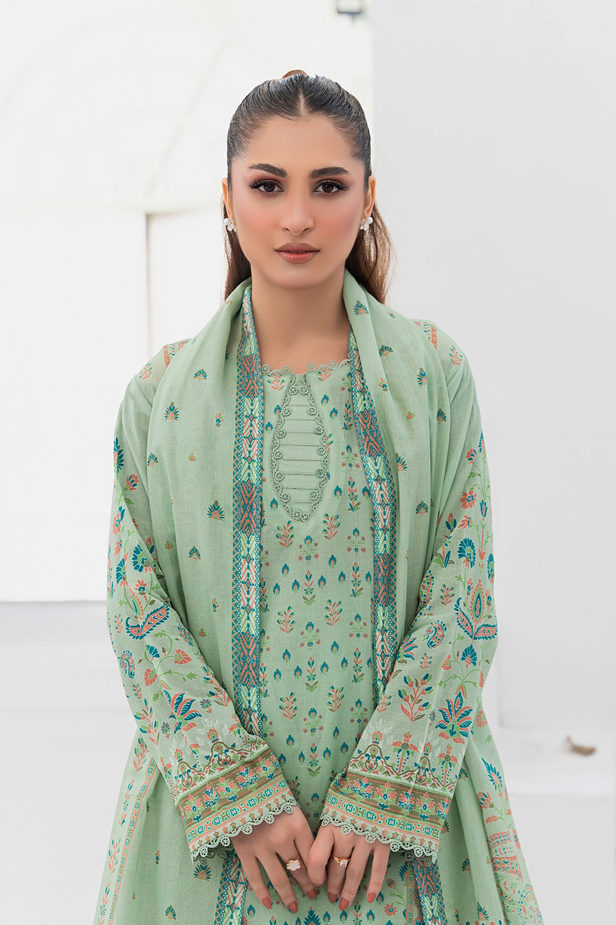 3 Piece Unstitched Laurel Green Premium Printed Lawn Suit by safa noor summer 2026 Nigar collection