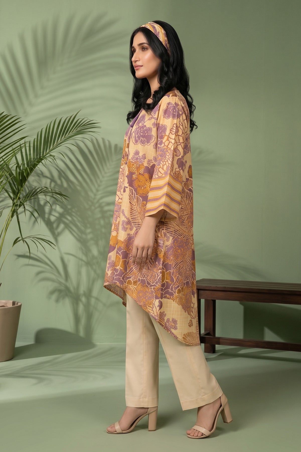 1 Piece Unstitched Doriya Khaddar Beige