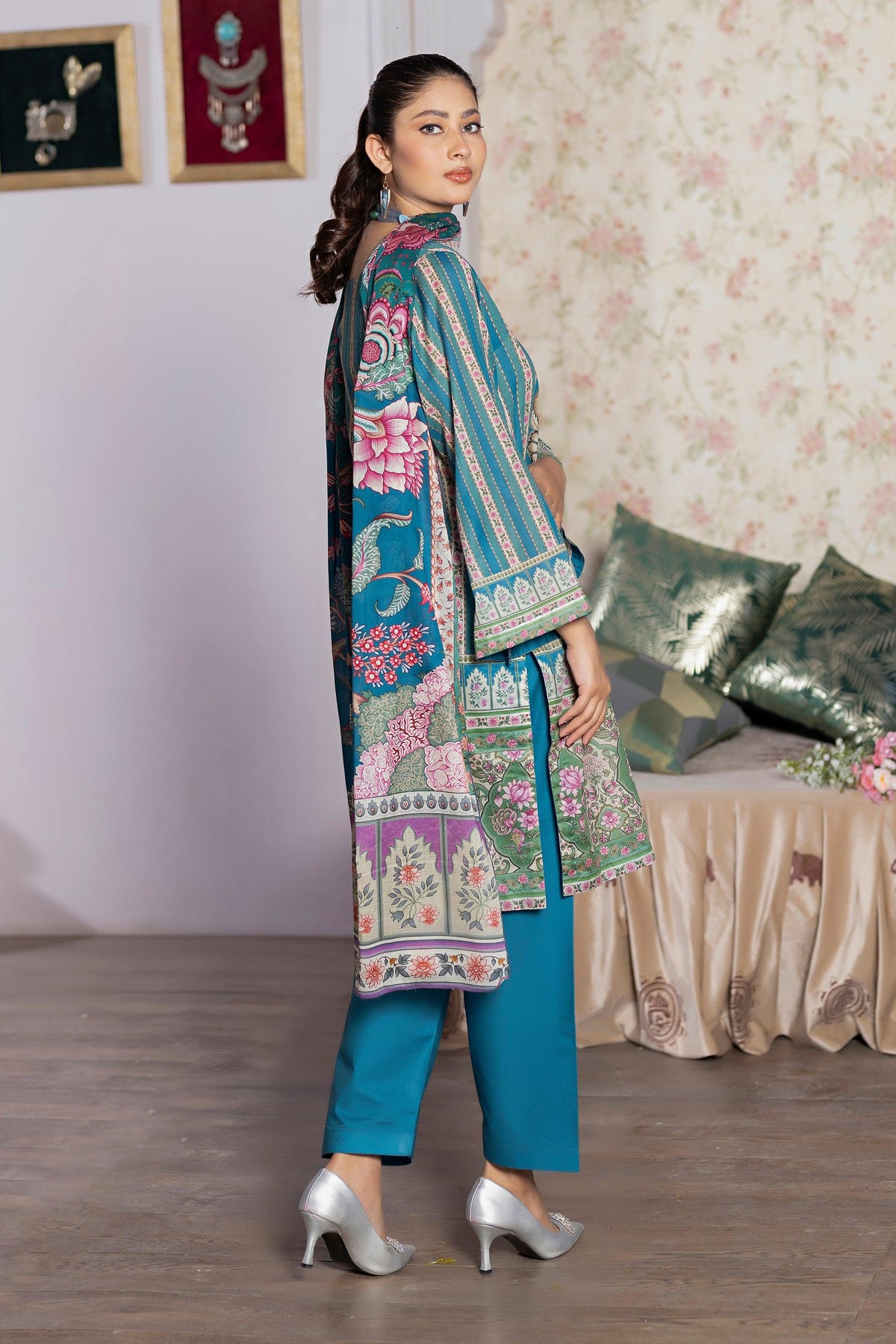 3 Piece Unstitched Blue Printed Lawn - SafaNoor