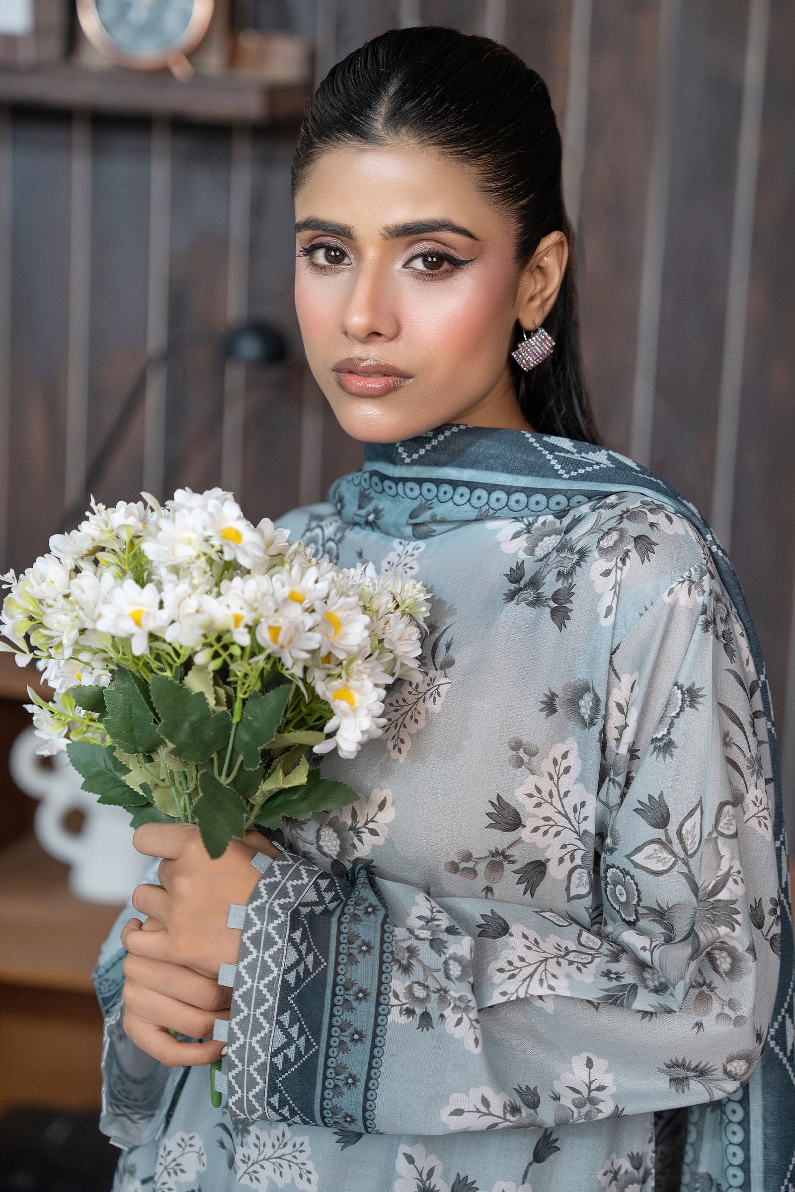 Gray 3 Piece Unstitched Premium Printed Lawn Suit By Safa Noor Nigaah Collection Summer 2026