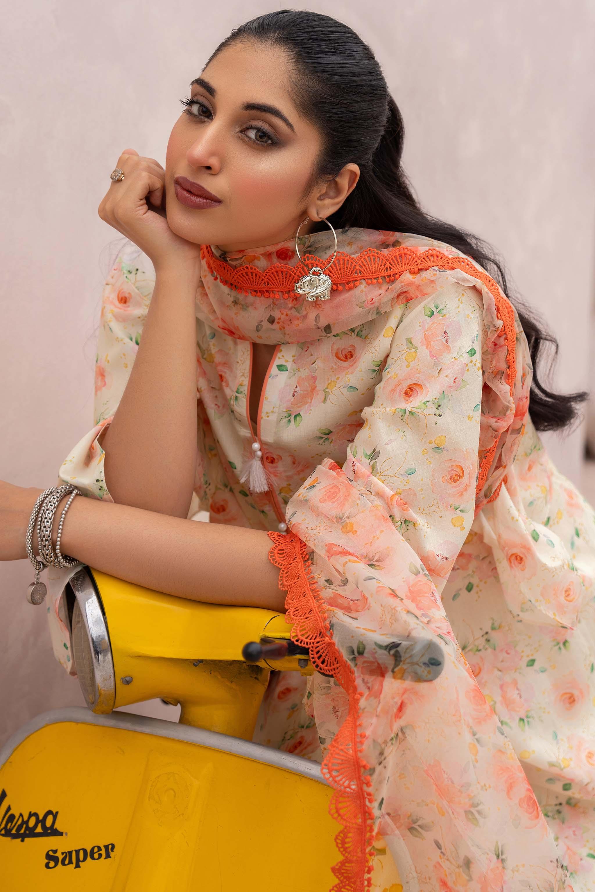 MOTIYA 3 Piece Printed Lawn Collection 2024 - SafaNoor