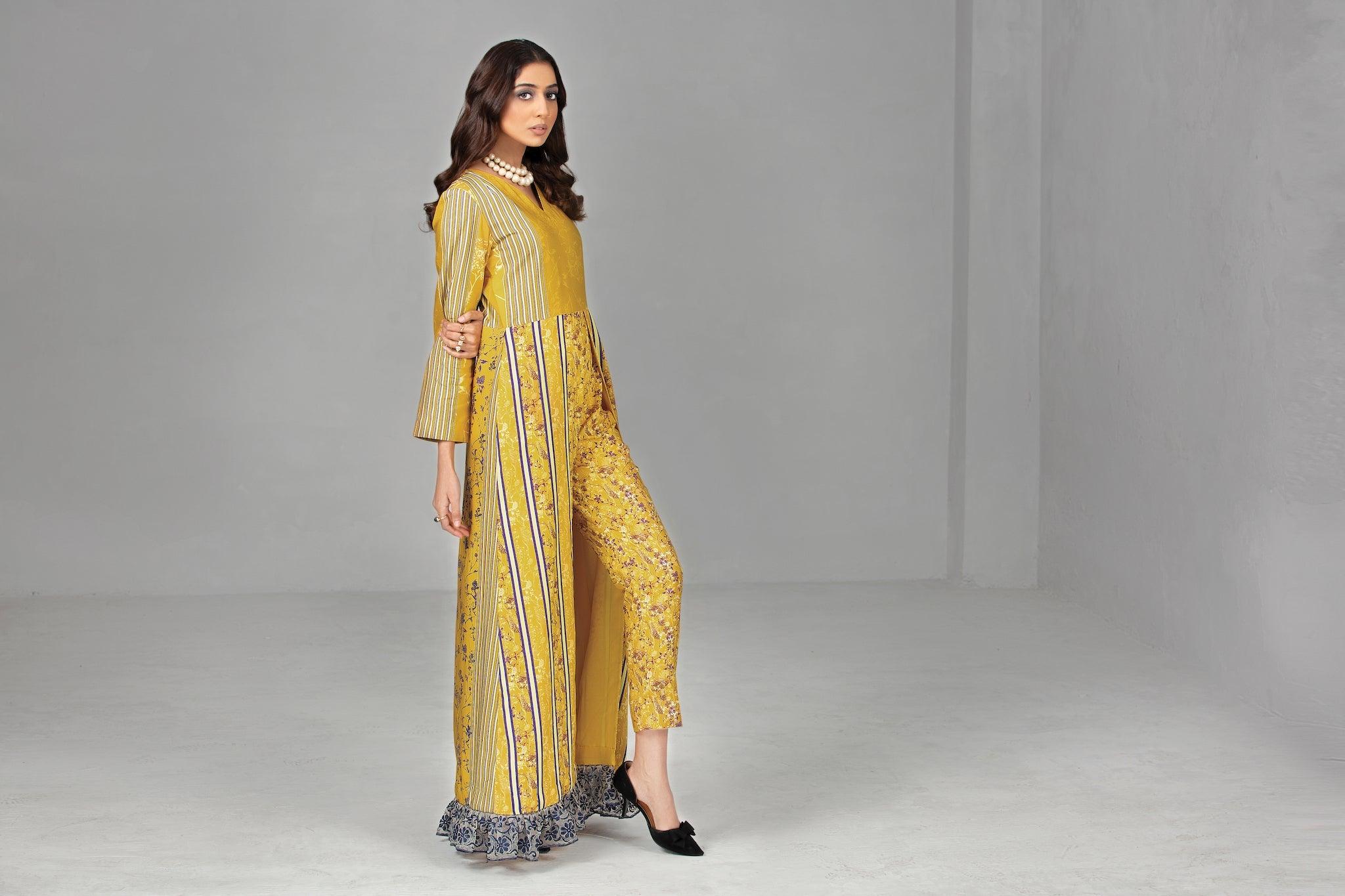 SHEESH MAHAL 2 Piece Embroidered Lawn Unstitched Collection 2023 - SafaNoor