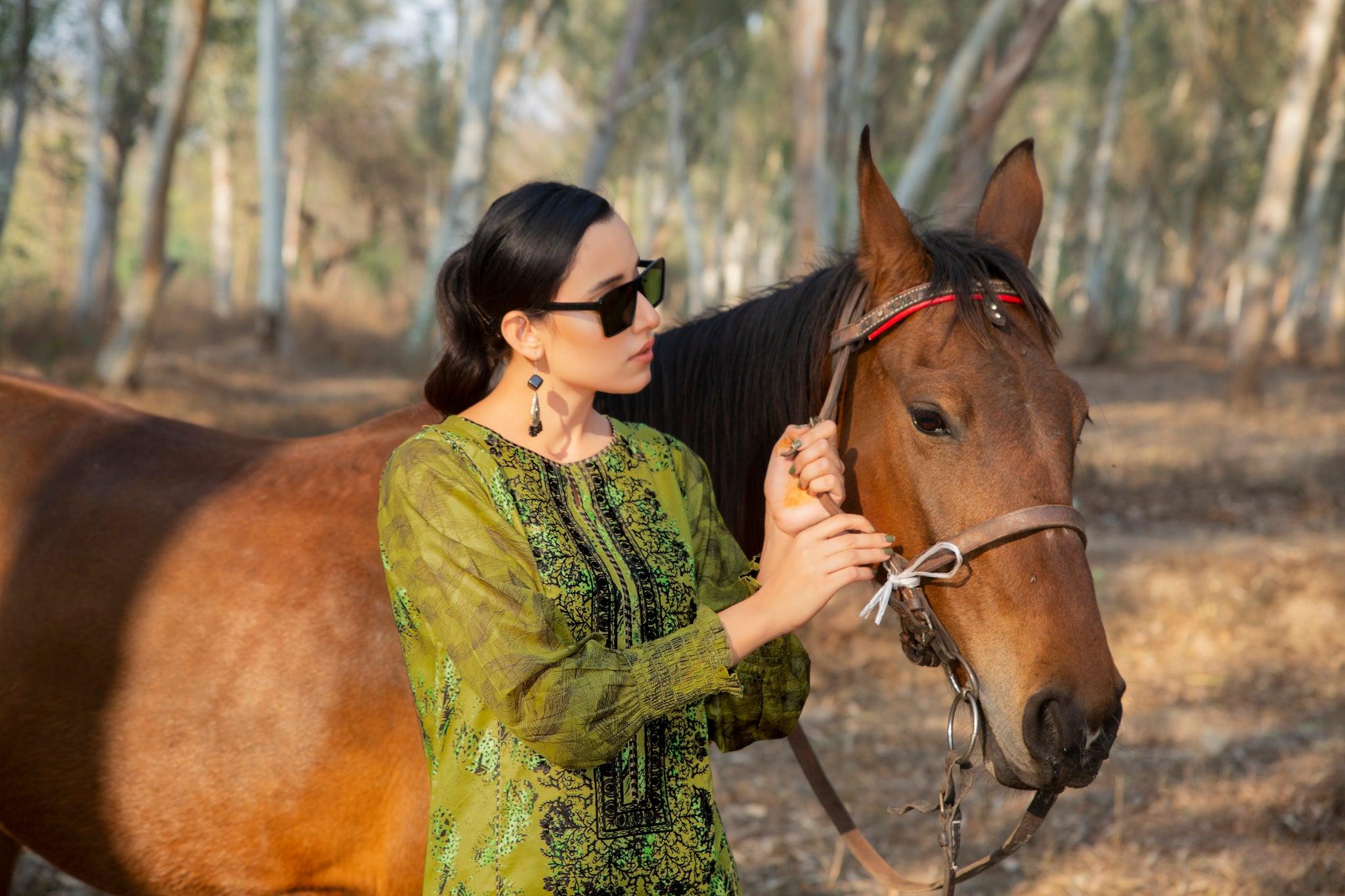 LIVYA COLLECTION / 2PCS / PRINTED EMBROIDERED LAWN - SafaNoor