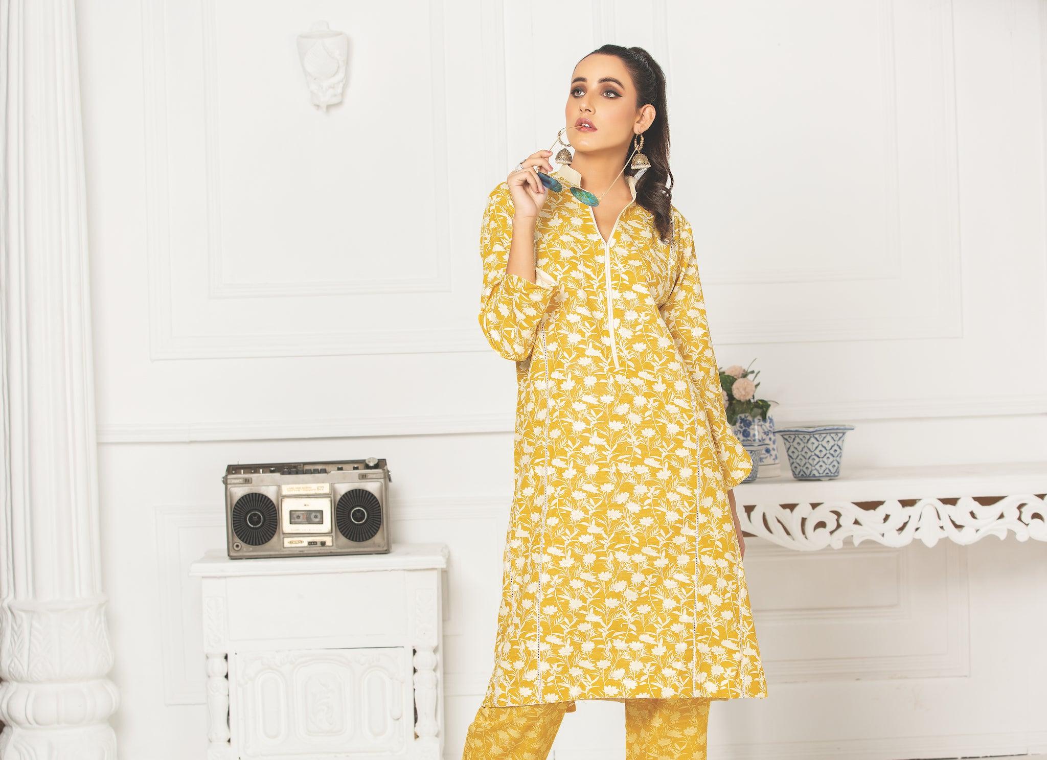 NOOR MEHAL 2 Piece Khaddar Unstitched Collection 2022 - SafaNoor