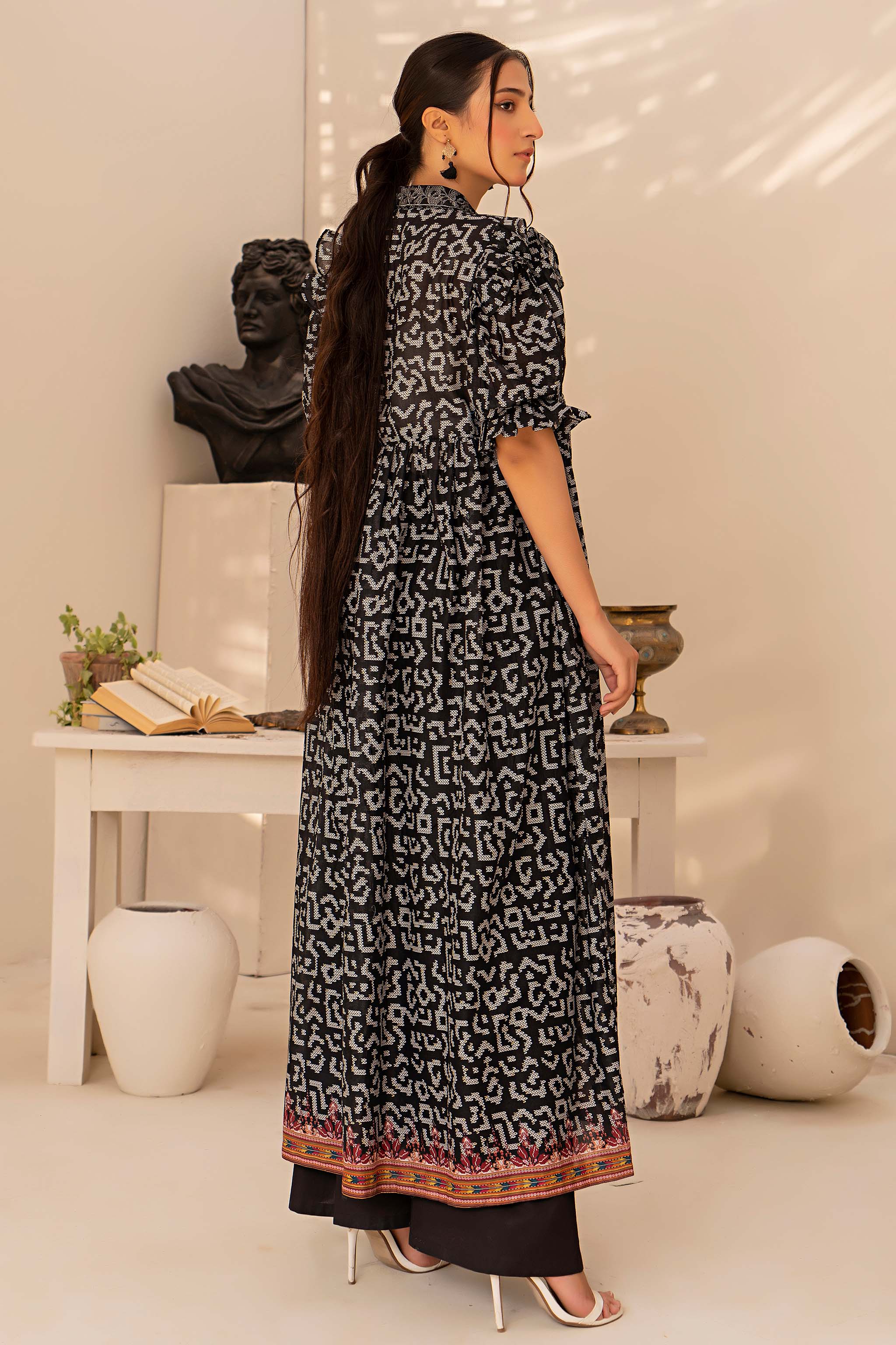 1 Piece Chic Black Printed Lawn - (Vol-57/16)1P-S-24-D-18 - SAFANOOR