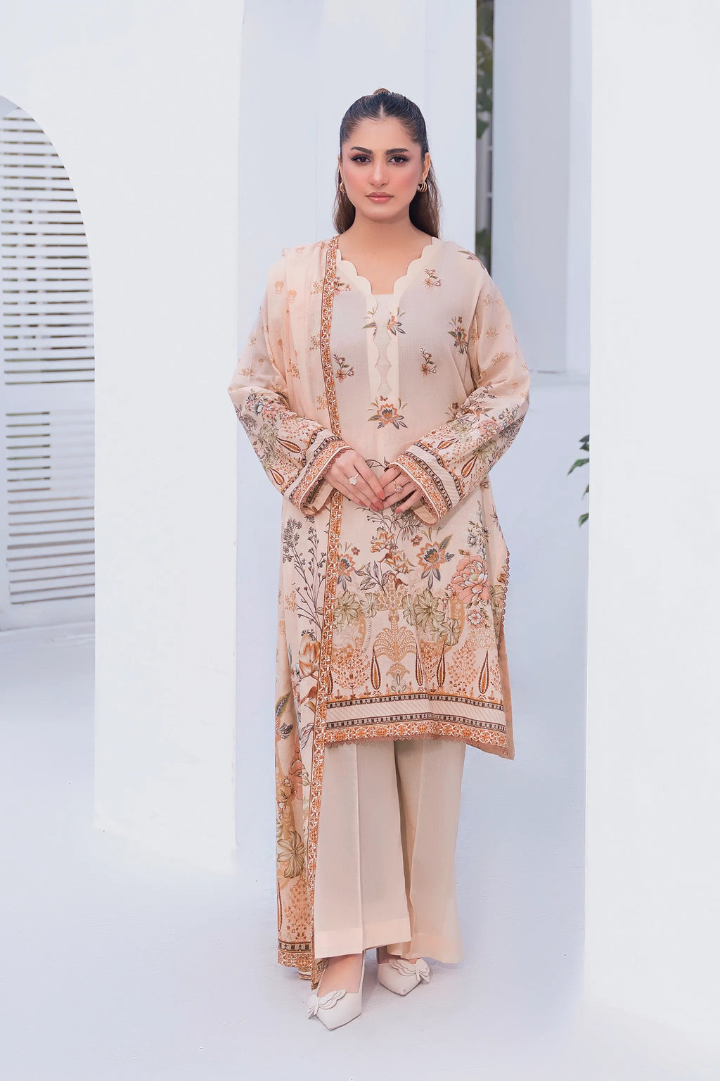 3 Piece Unstitched Pale Silver Premium Printed Lawn