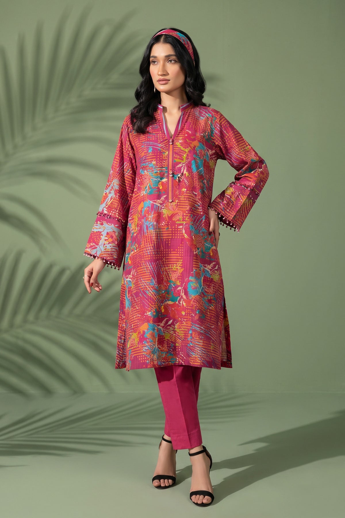 1 Piece Unstitched Doriya Khaddar Multi Pink