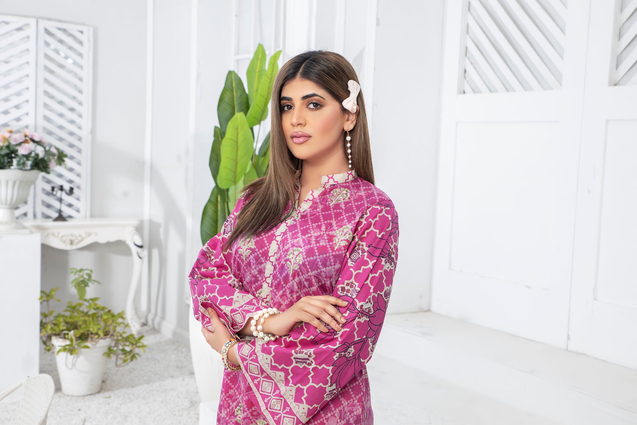 1 PIECE UNSTITCHED / DIGITAL PRINTED EMBROIDERED SHIRT ONLY- LAWN
