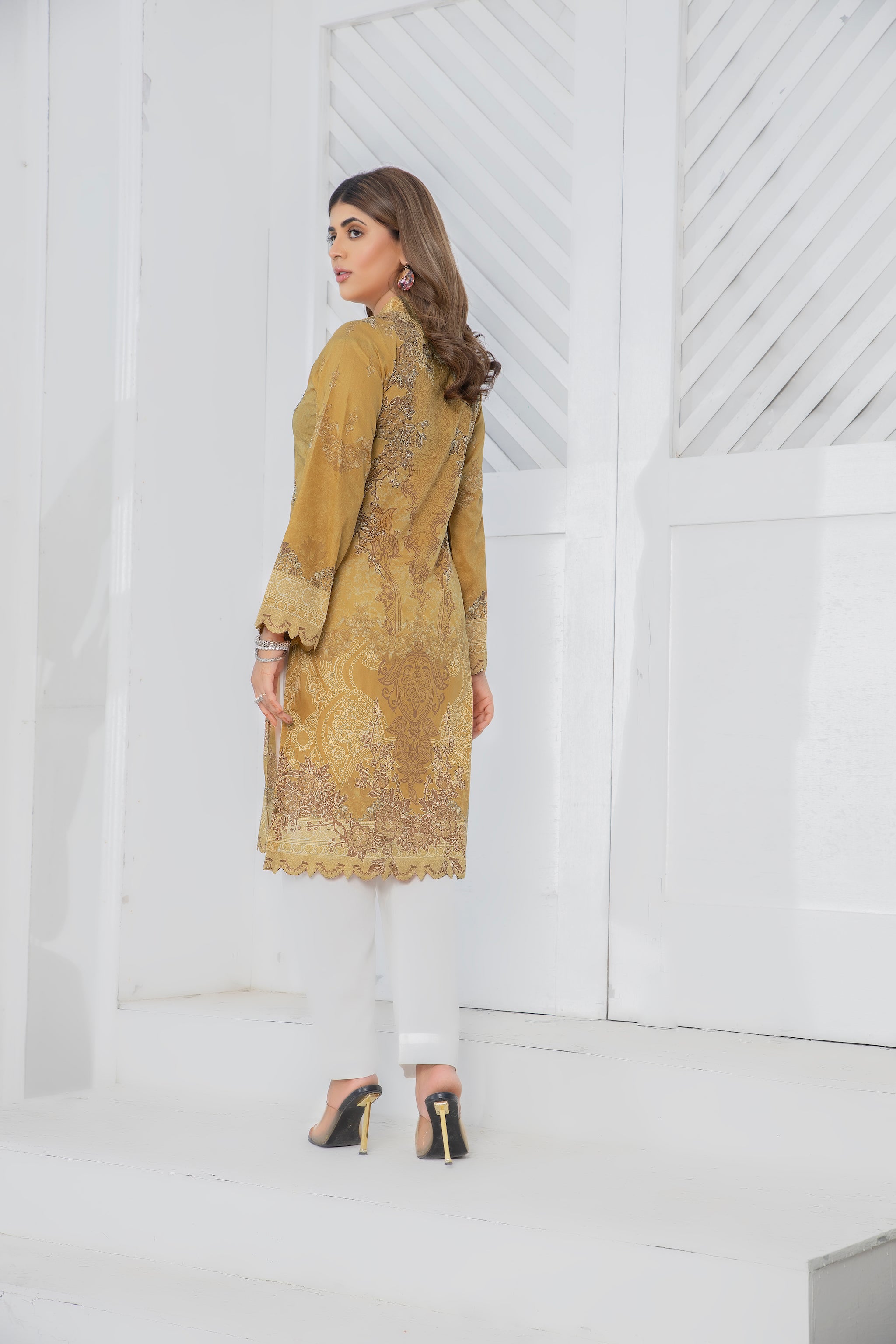 SHAB COLLECTION / 1PC / DIGITAL PRINTED EMBROIDERED LAWN SUMMER 2023 BY SAFANOOR