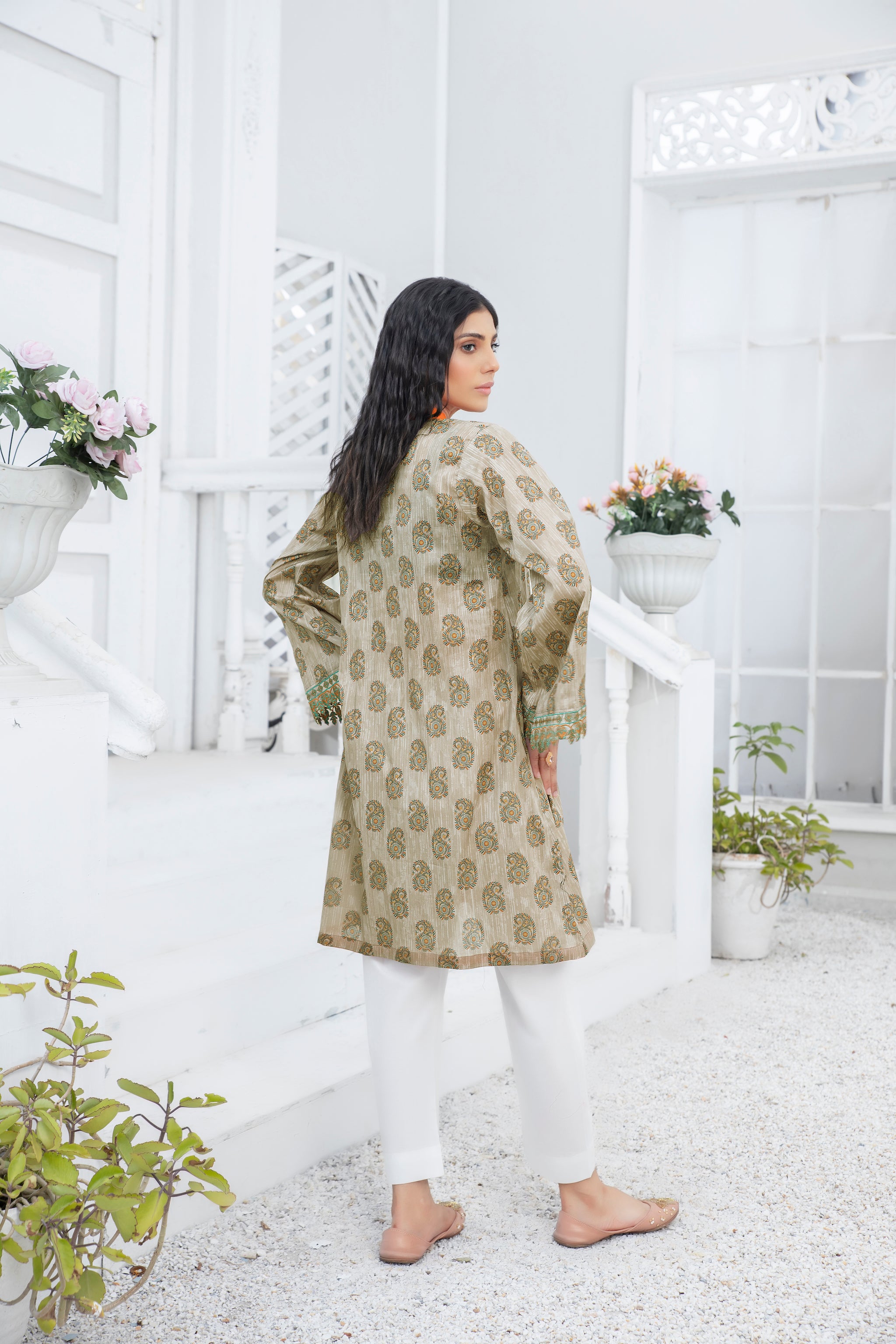 SHAB COLLECTION / 1PC / DIGITAL PRINTED EMBROIDERED LAWN SUMMER 2023 BY SAFANOOR