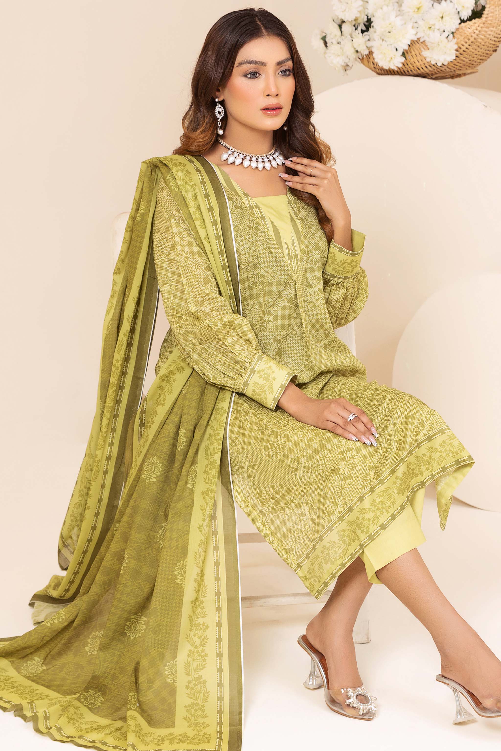 NIGAAR COLLECTION / 3PCS UNSTITCHED / PRINTED LAWN SUITS SUMMER 24 BY SAFANOOR