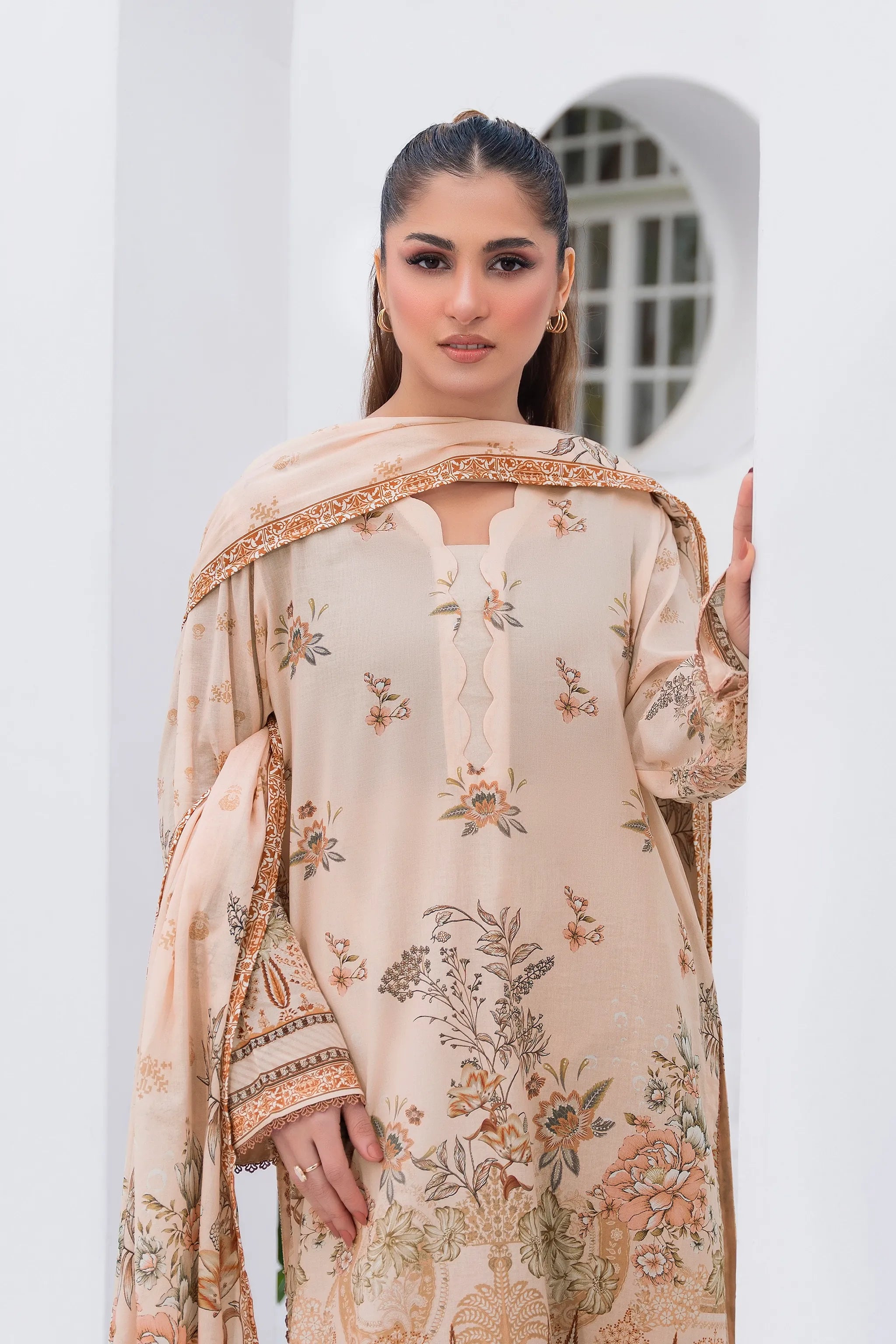 3 Piece Unstitched Pale Silver Premium Printed Lawn Secondary image