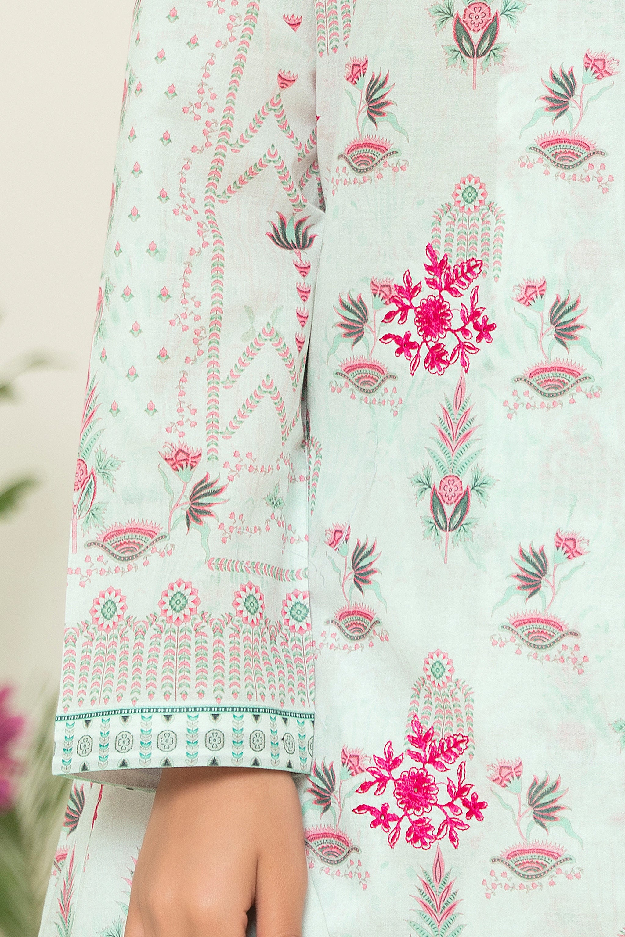 2 Piece Aqua Unstitched Embroidered Lawn - (Vol-39/14)2P-S-25-D13 - SAFANOOR