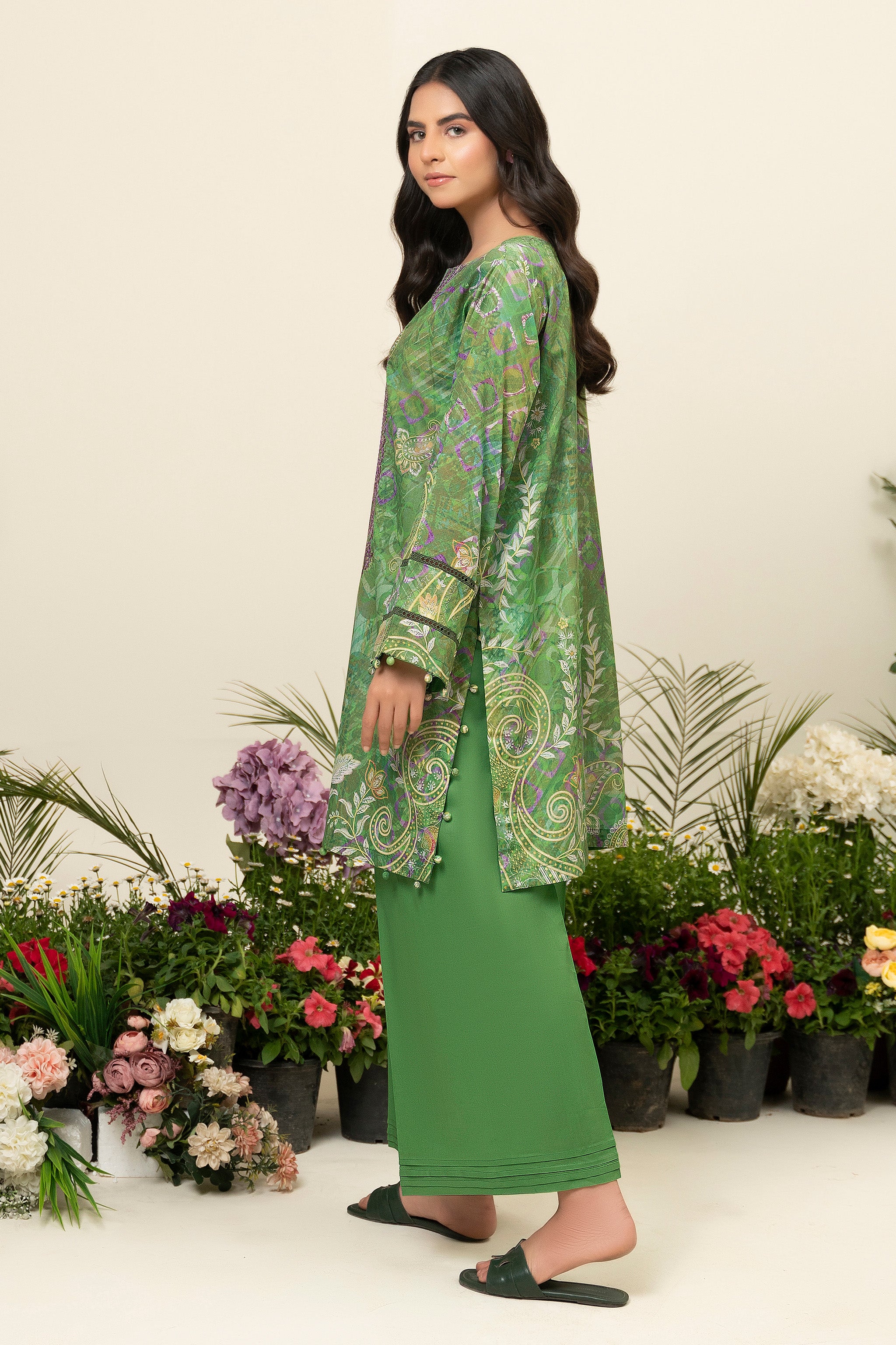 2 Piece Green Unstitched Embroidered Lawn - (Vol-39/14)2P-S-25-D3 - SAFANOOR