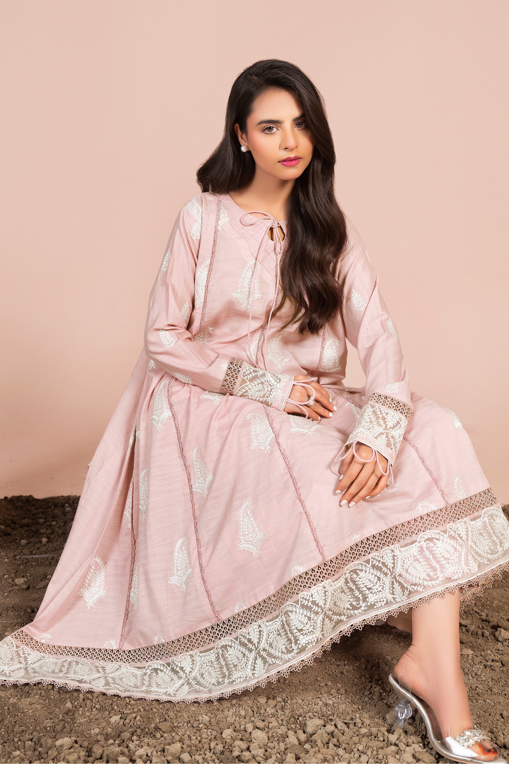 2 Piece Pink Unstitched Embroidered Lawn - (Vol-40/04)2P-S-25-D-9 - SAFANOOR