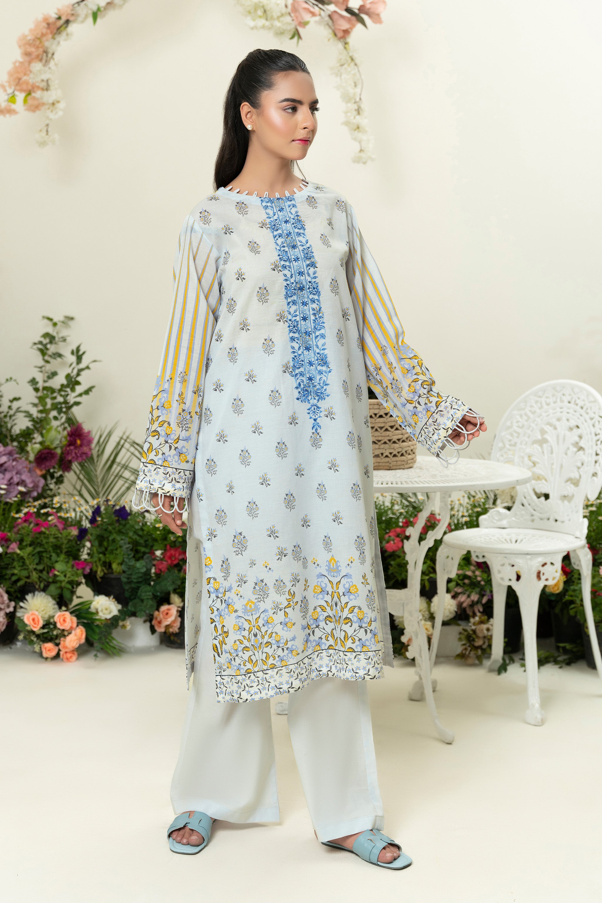 2 Piece Teal Unstitched Embroidered Lawn Secondary image