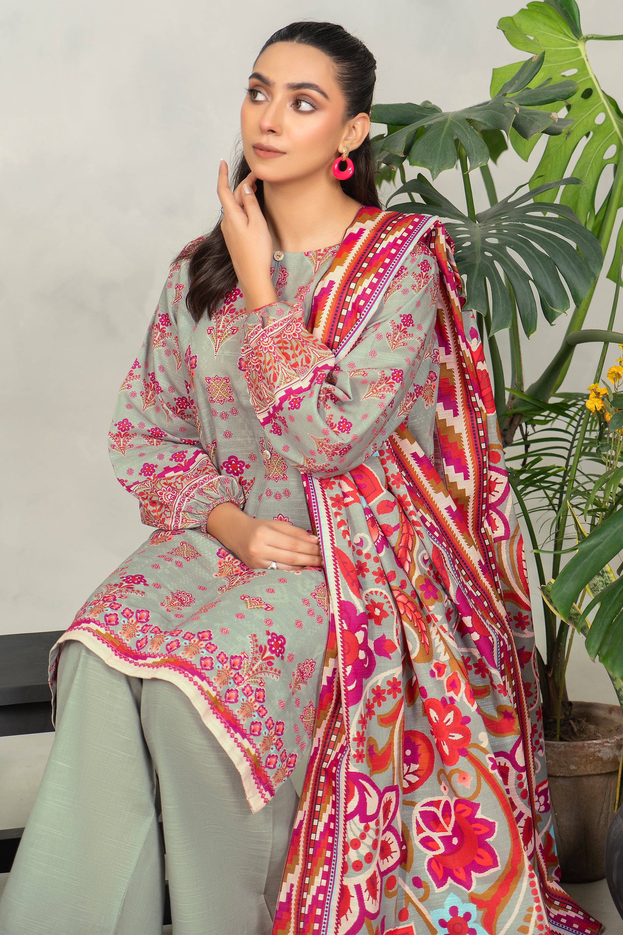 3 Piece Ash Grey Khaddar Unstitched - (Vol-84/13)3P-W-24-D11 - SAFANOOR