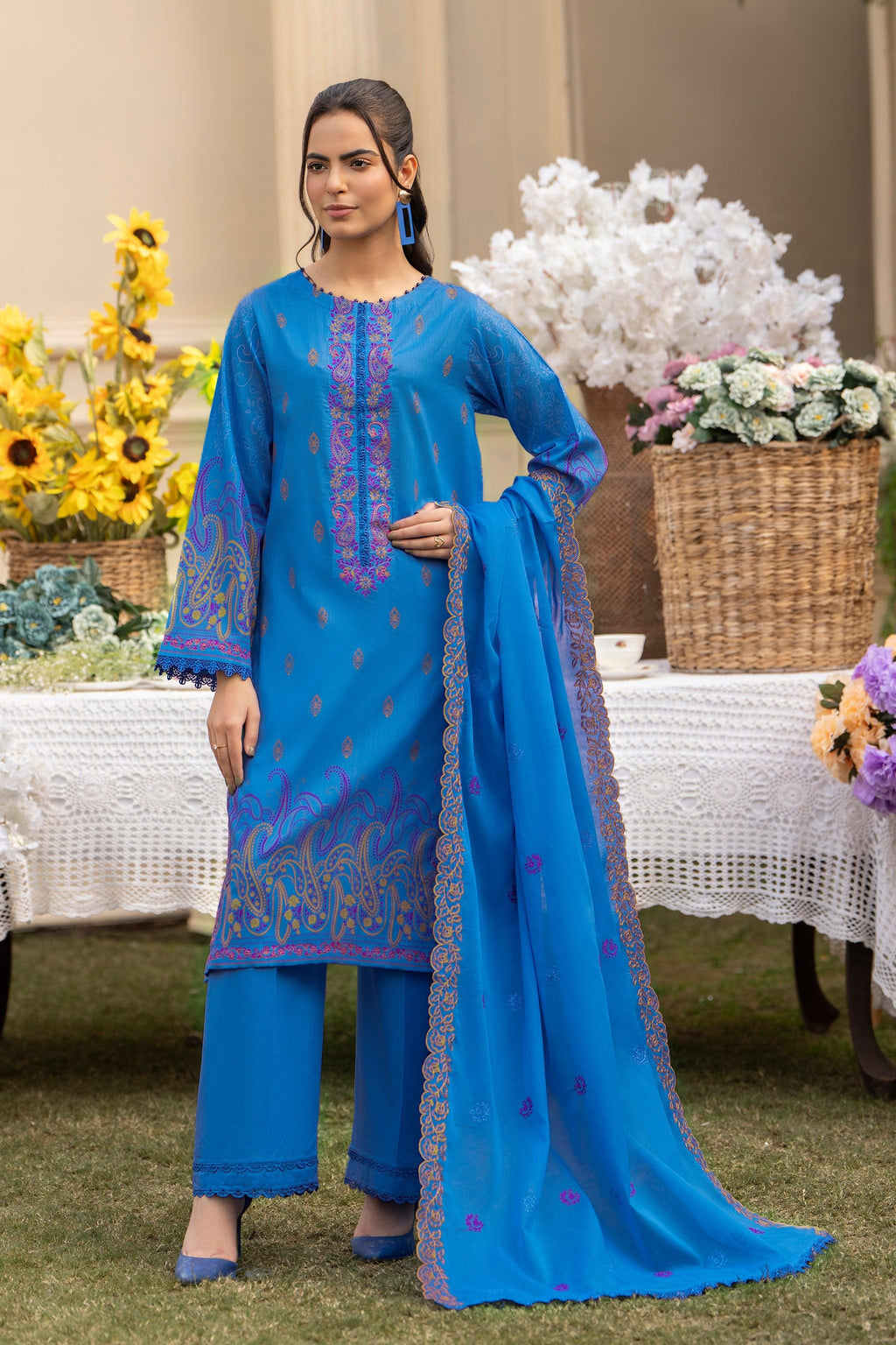 3 Piece Azure Blue Embroidered Lawn Unstitched - SafaNoor