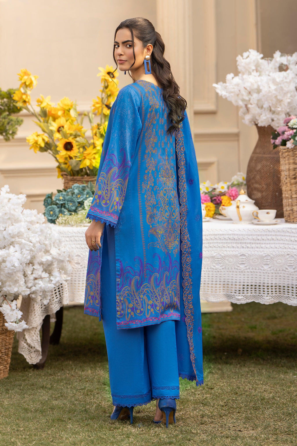 3 Piece Azure Blue Embroidered Lawn Unstitched - SafaNoor
