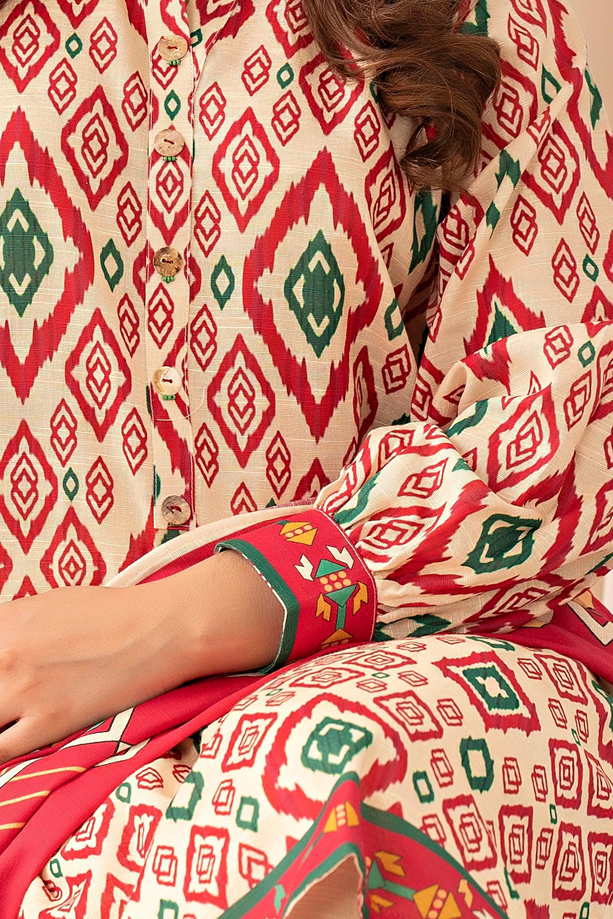 3 Piece Beige Khaddar Unstitched - SafaNoor