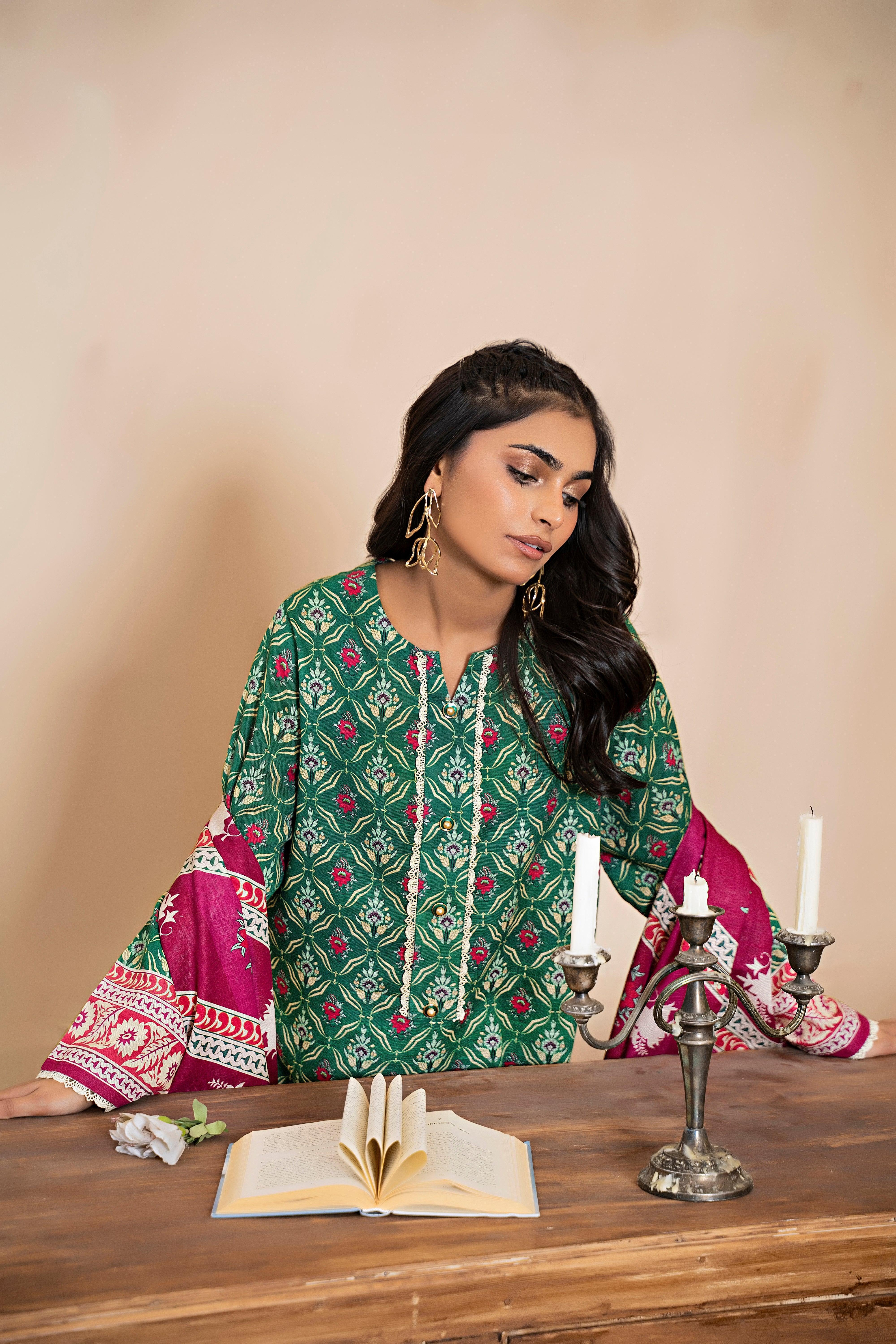 3 Piece Bottle Green Khaddar Unstitched - SafaNoor