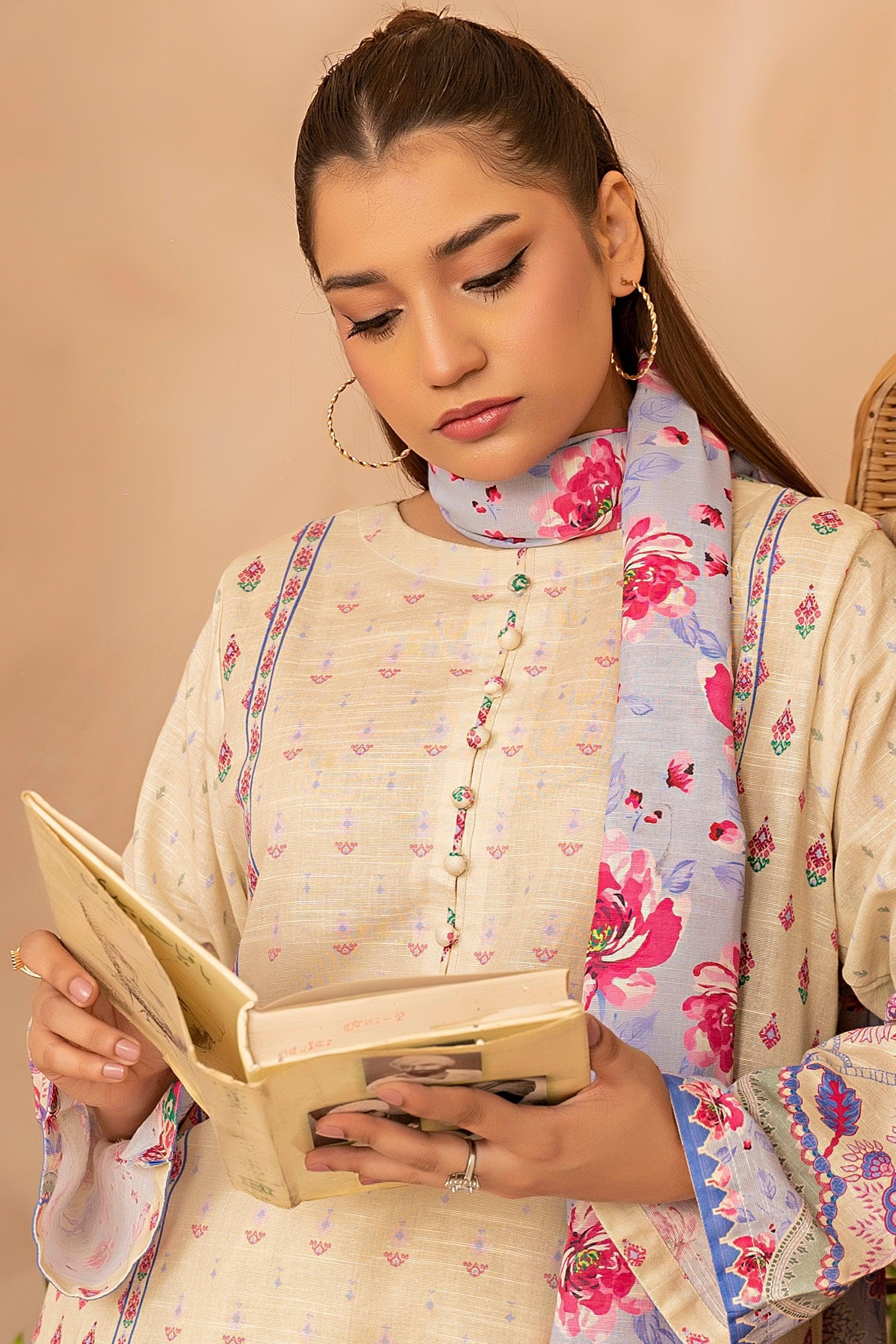 3 Piece Cream Khaddar Unstitched - SafaNoor