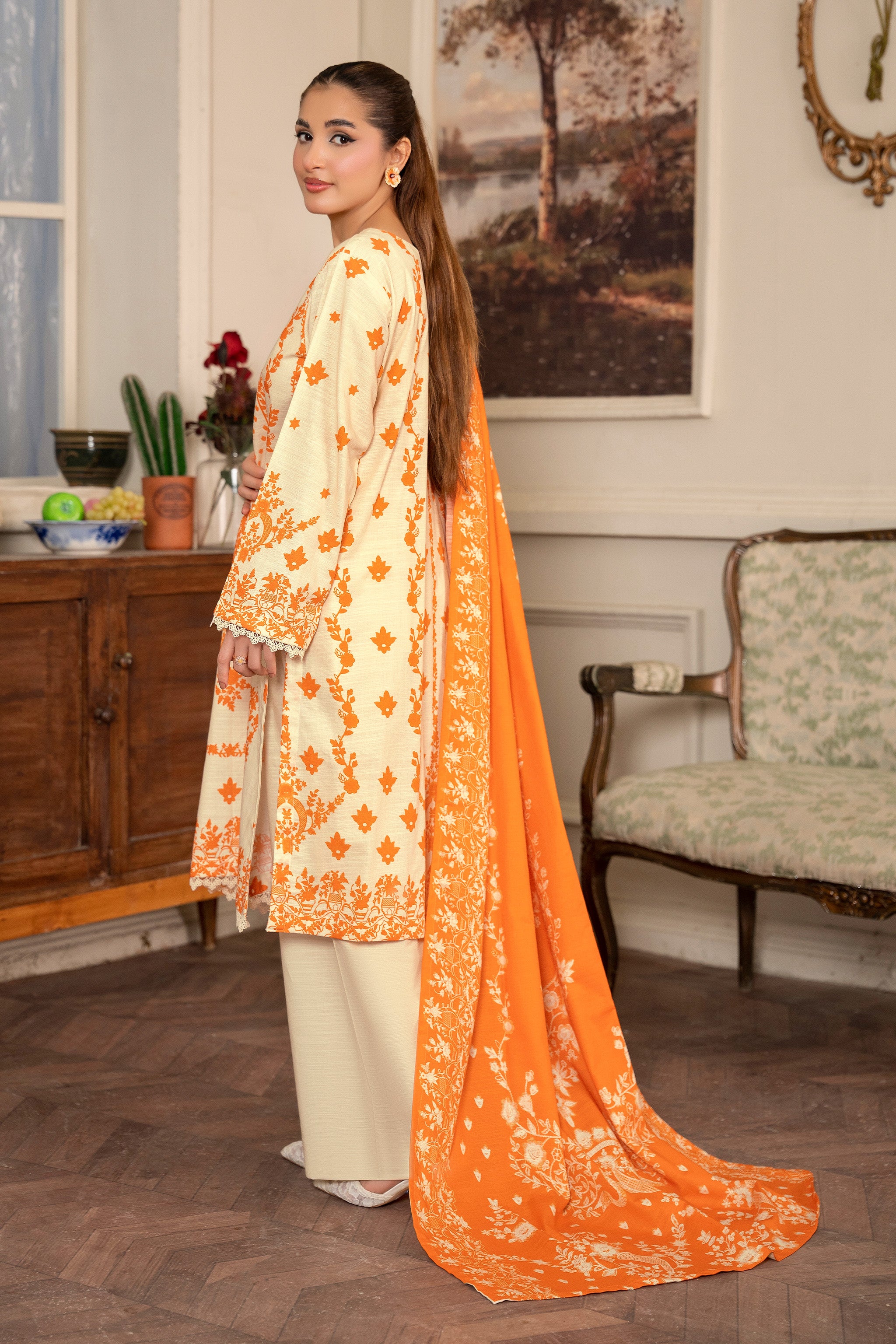 3 Piece Cream Unstitched Printed Khaddar - (Vol-109/09)D2 - SAFANOOR