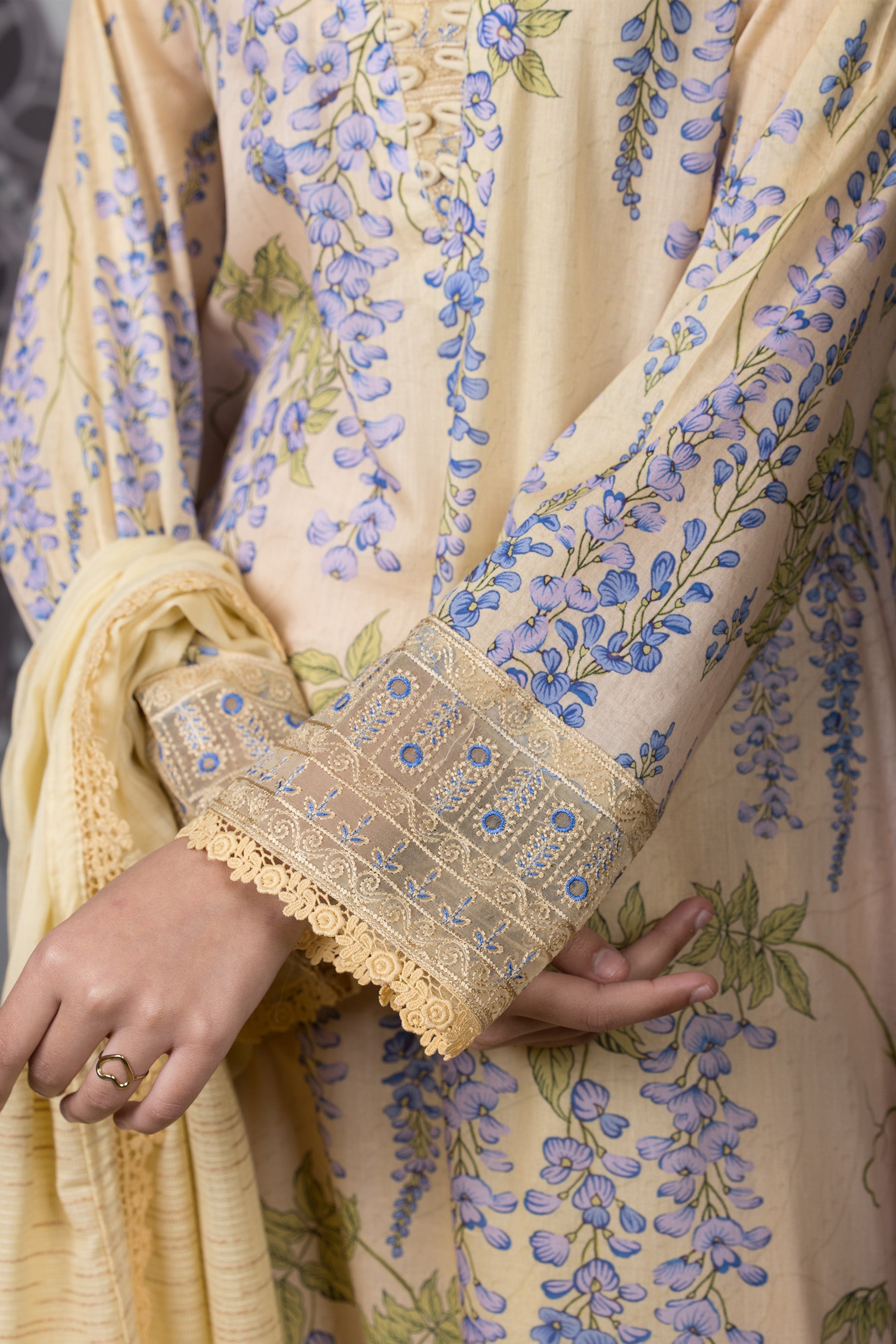 3 Piece Cream Unstitched Printed Lawn - (Vol-101/12)3P-S-25-D4 - SAFANOOR