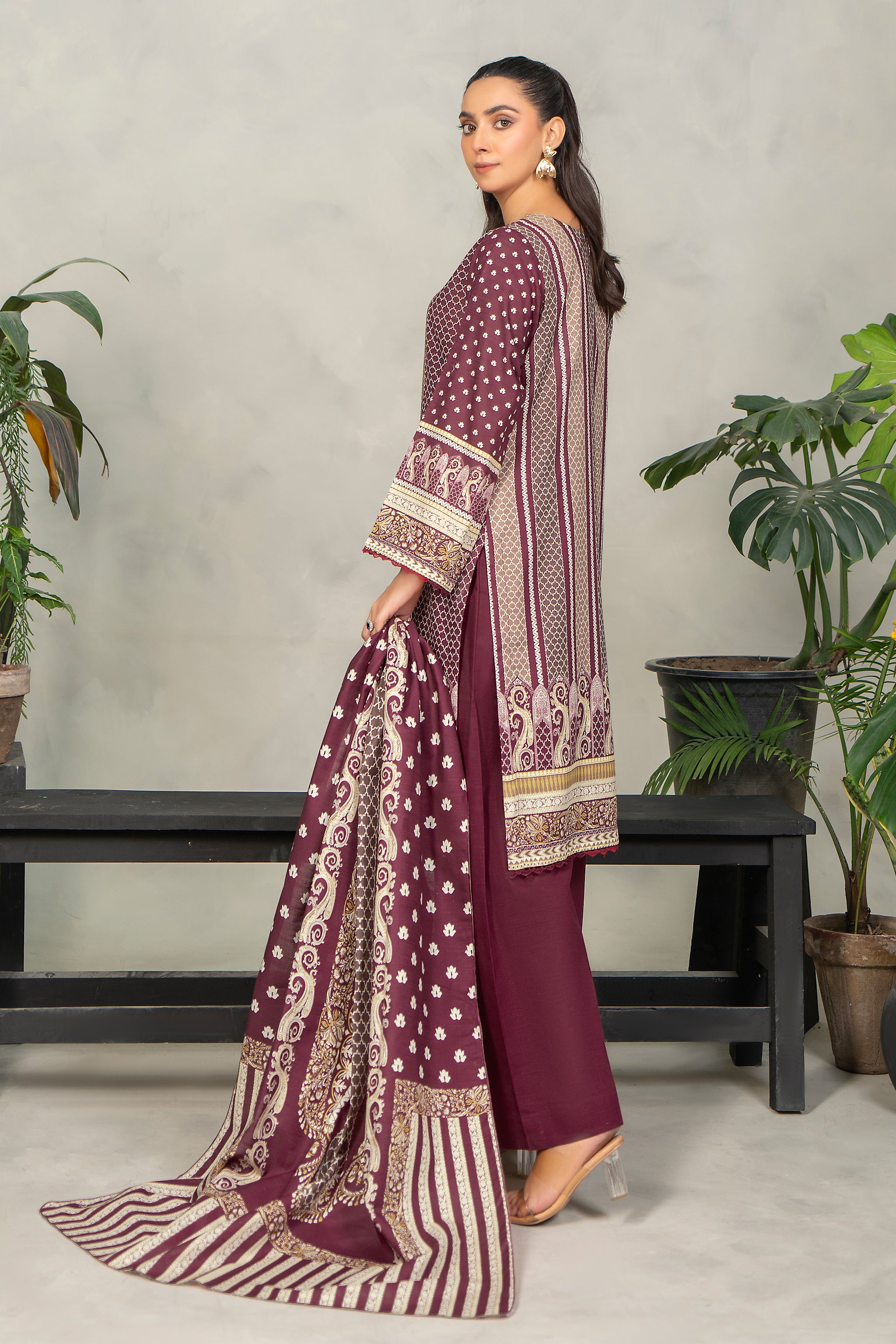 3 Piece Dark Maroon Khaddar Unstitched - (Vol-84/13)3P-W-24-D9 - SAFANOOR