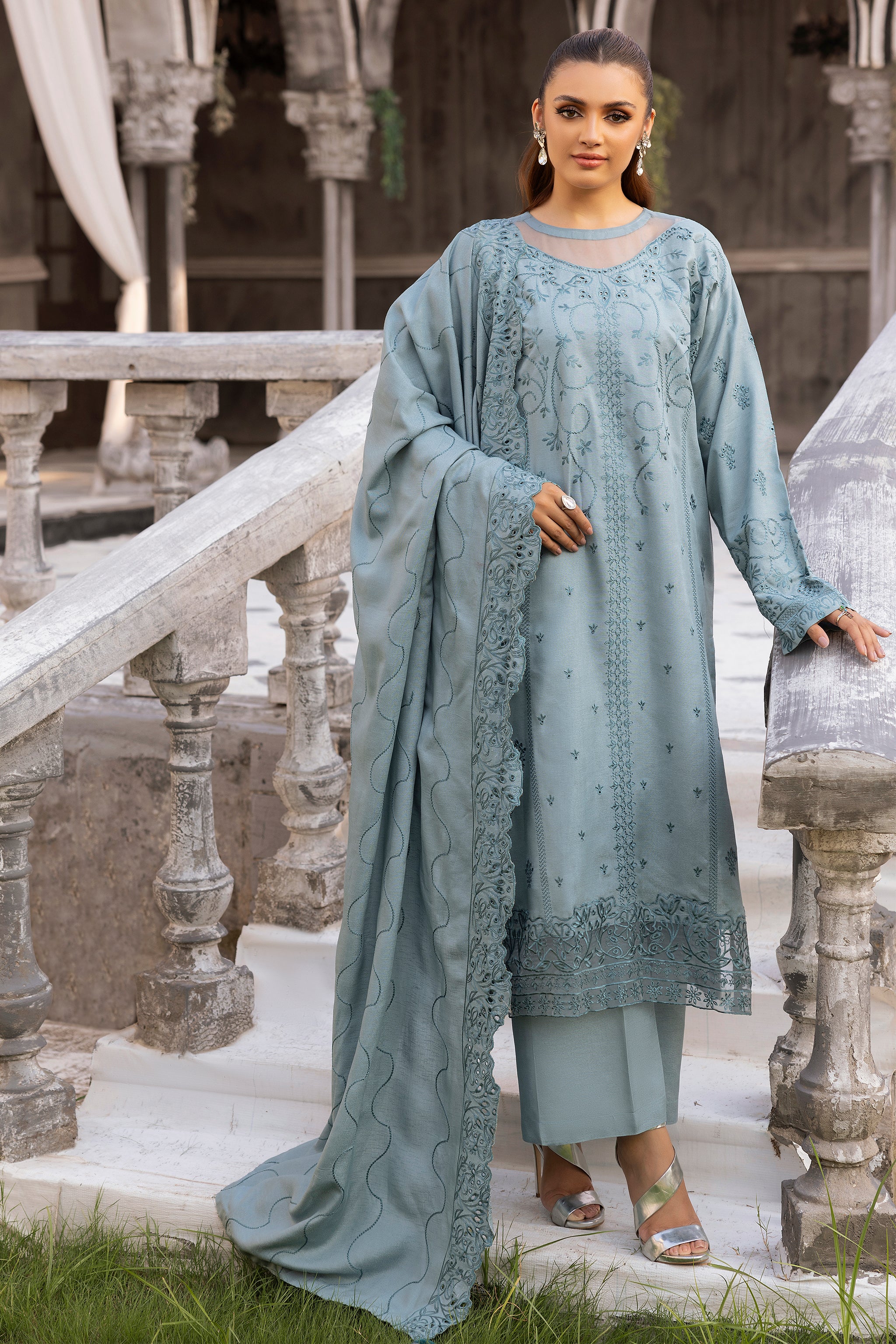 3 Piece Light Gray Embroidered Karandi Unstitched - (Vol-77/09)3P-W-24-D12 - SAFANOOR