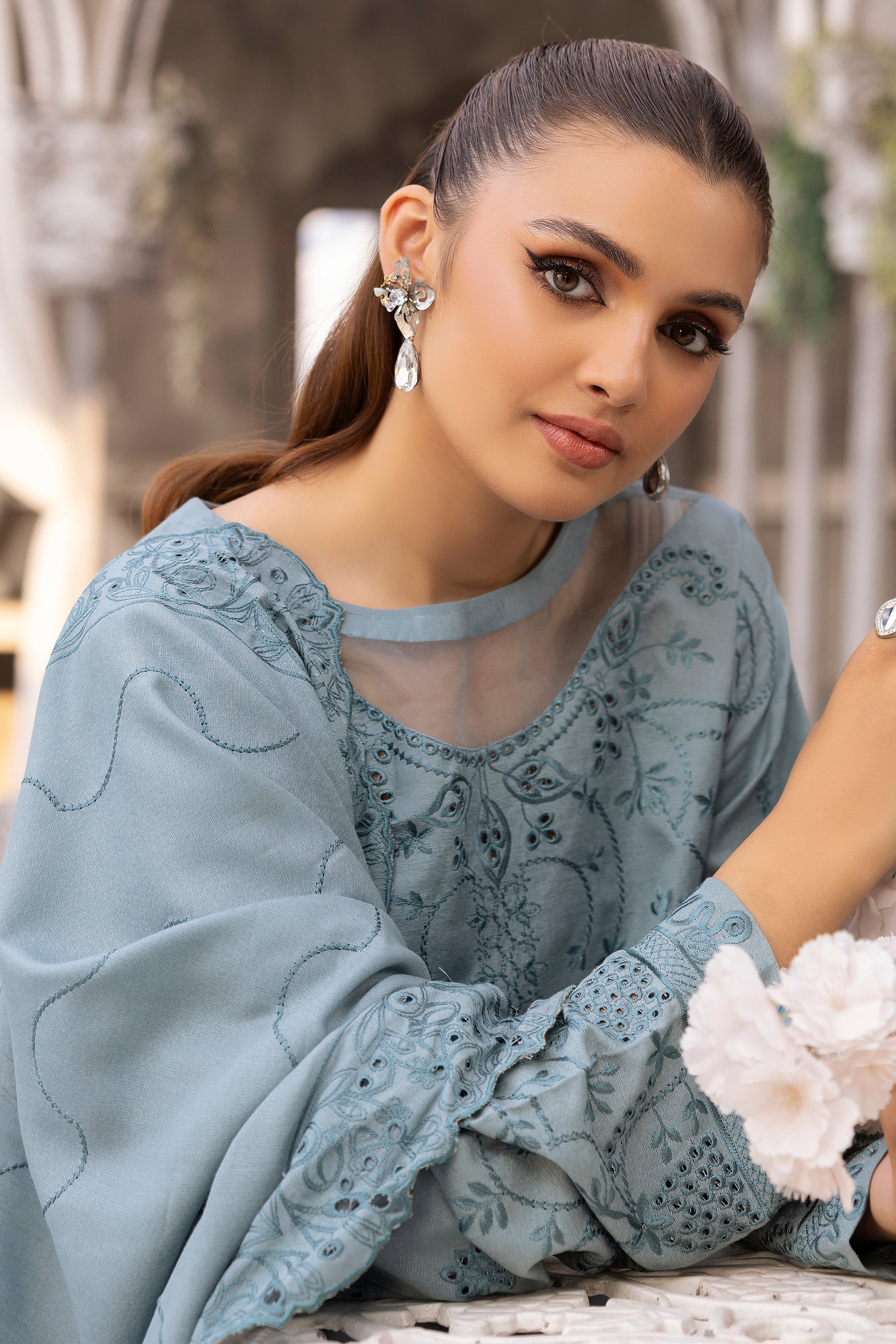 3 Piece Light Gray Embroidered Karandi Unstitched - (Vol-77/09)3P-W-24-D12 - SAFANOOR