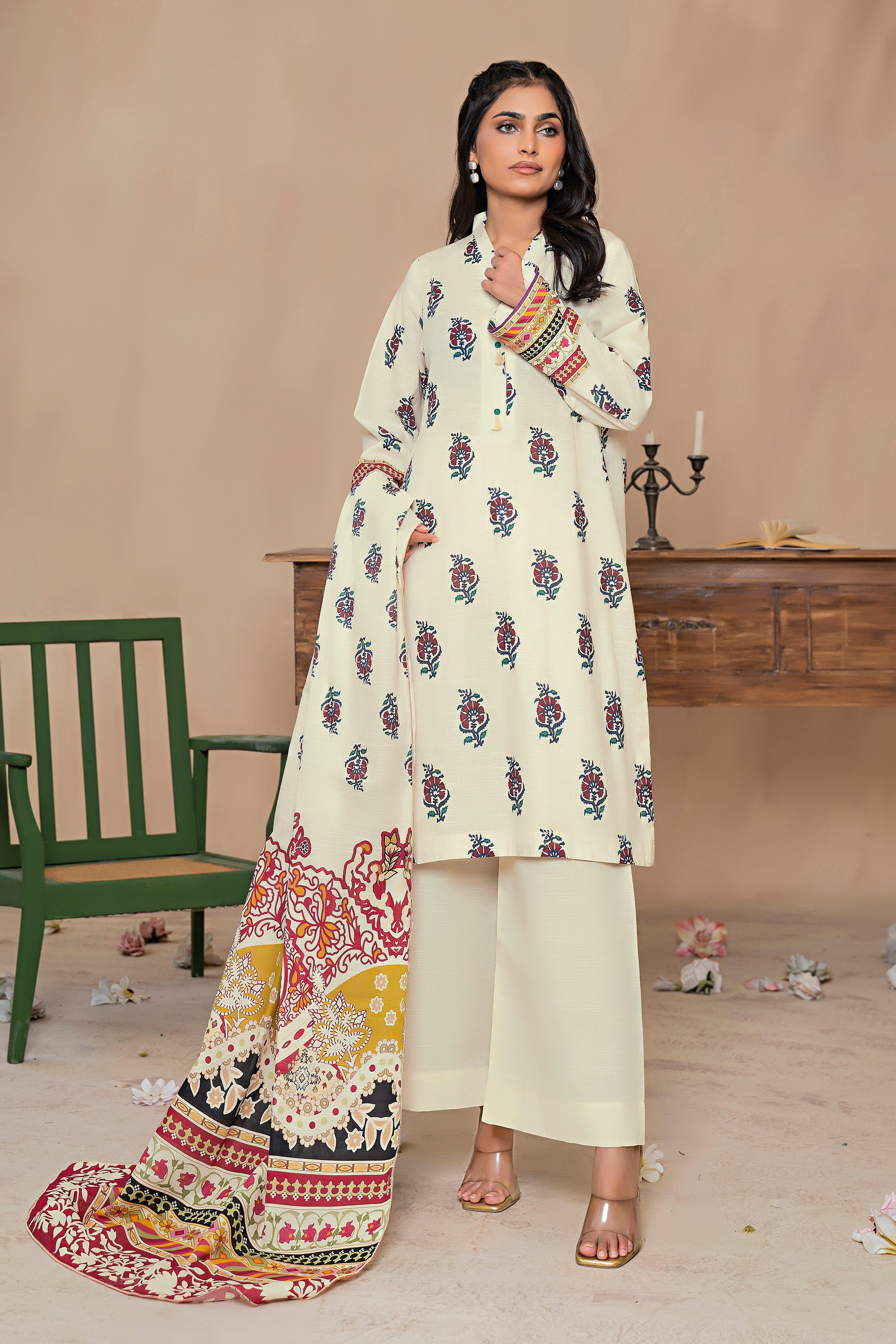 3 Piece Off White Khaddar Unstitched - SafaNoor