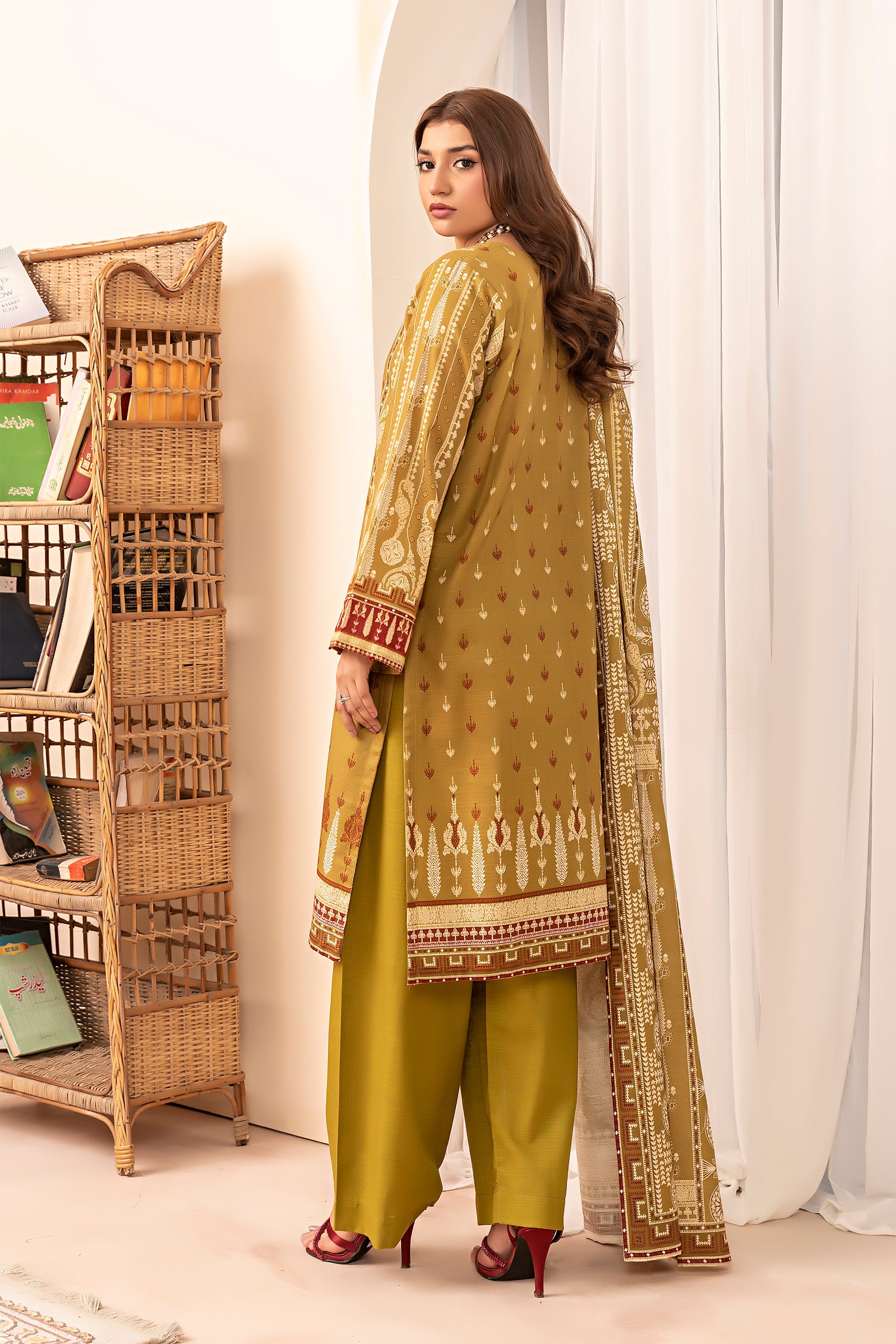 3 Piece Olive Green Khaddar Unstitched - (Vol-78/10)3P-W-24-D-6 - SAFANOOR