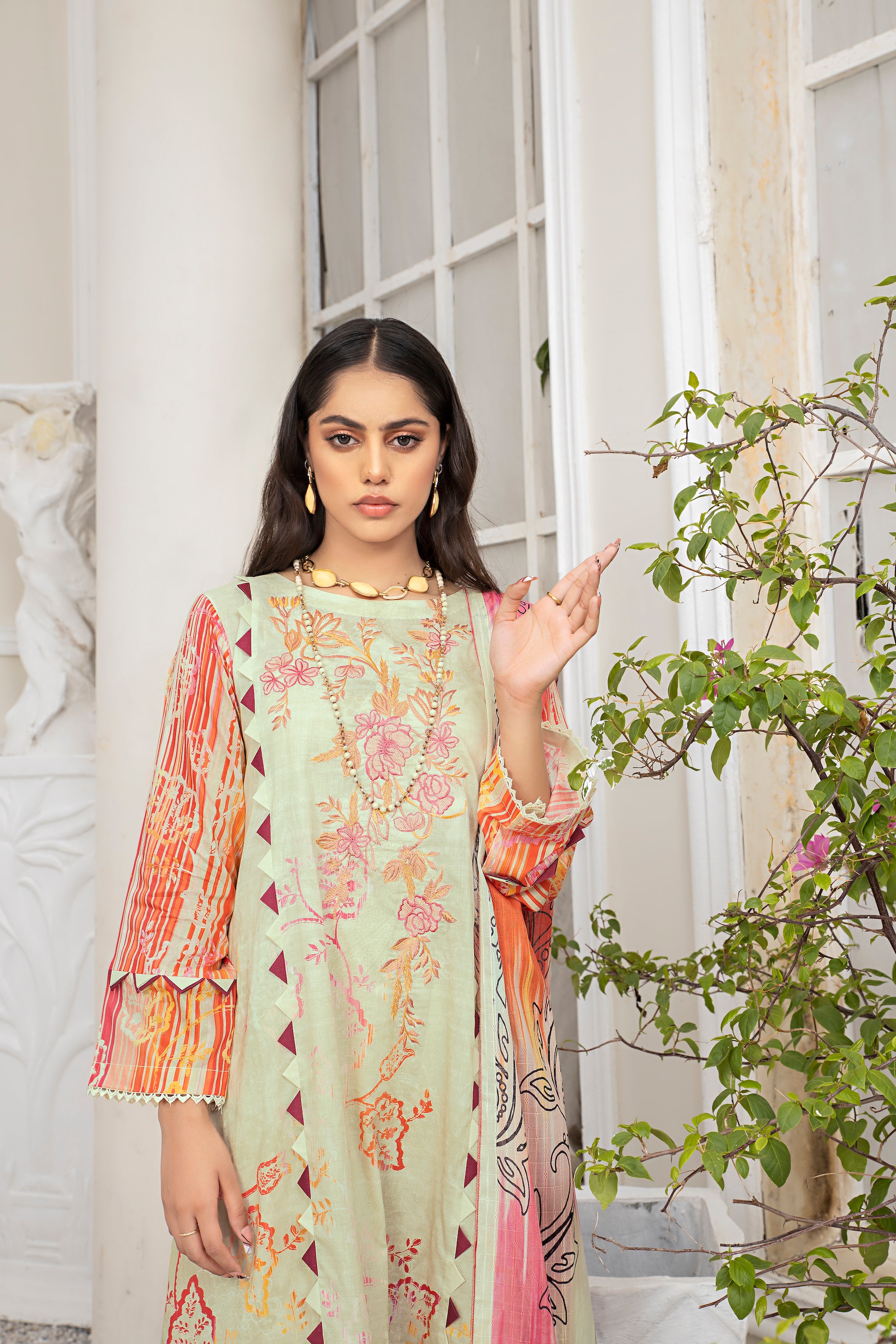 3 Piece Panache Green Unstitched Embroidered Lawn - (Vol-69/20)3P-S-24-D-3 - SAFANOOR