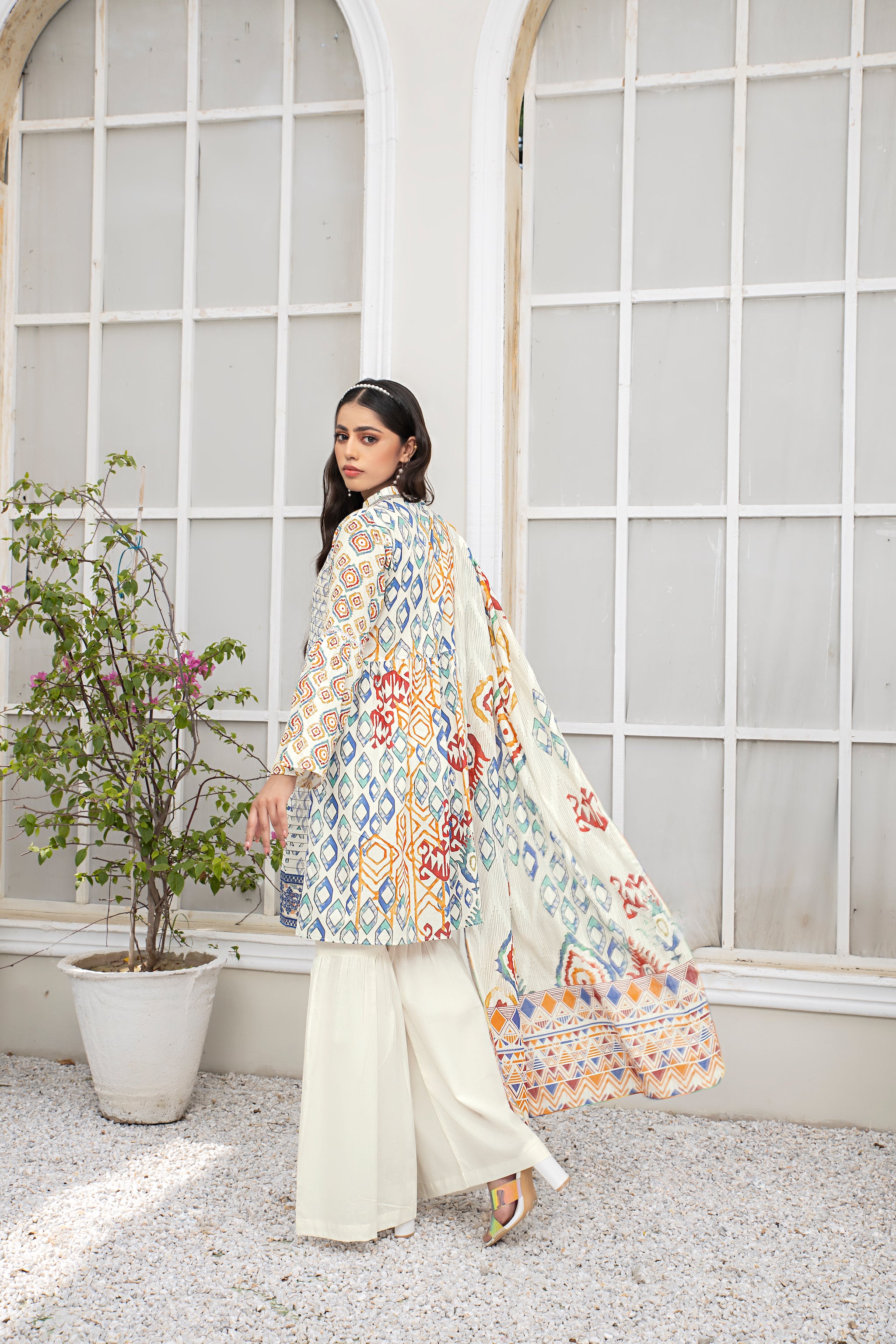 3 Piece Pearl White Unstitched Embroidered Lawn - (Vol-69/20)3P-S-24-D-5 - SAFANOOR