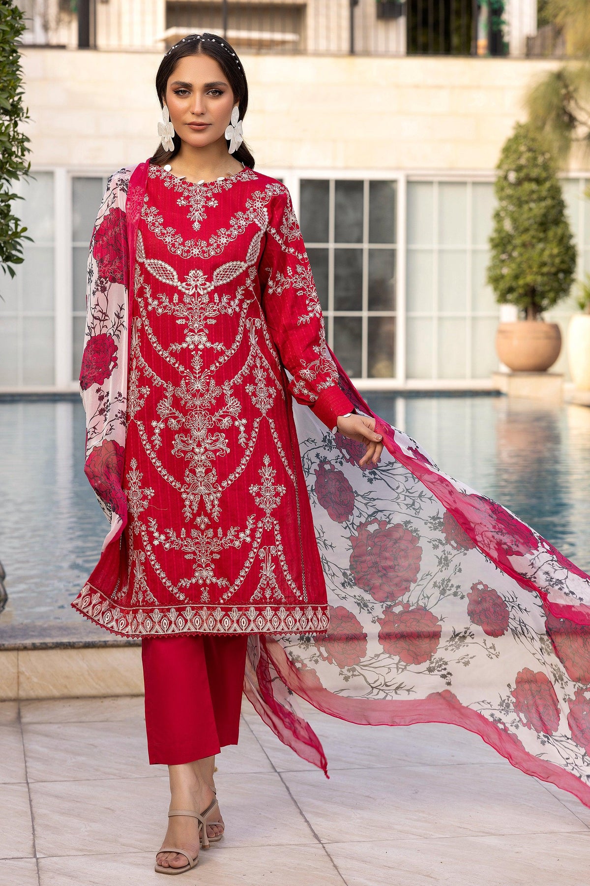 3 Piece Red Unstitched Embroidered Lawn - SafaNoor Main image