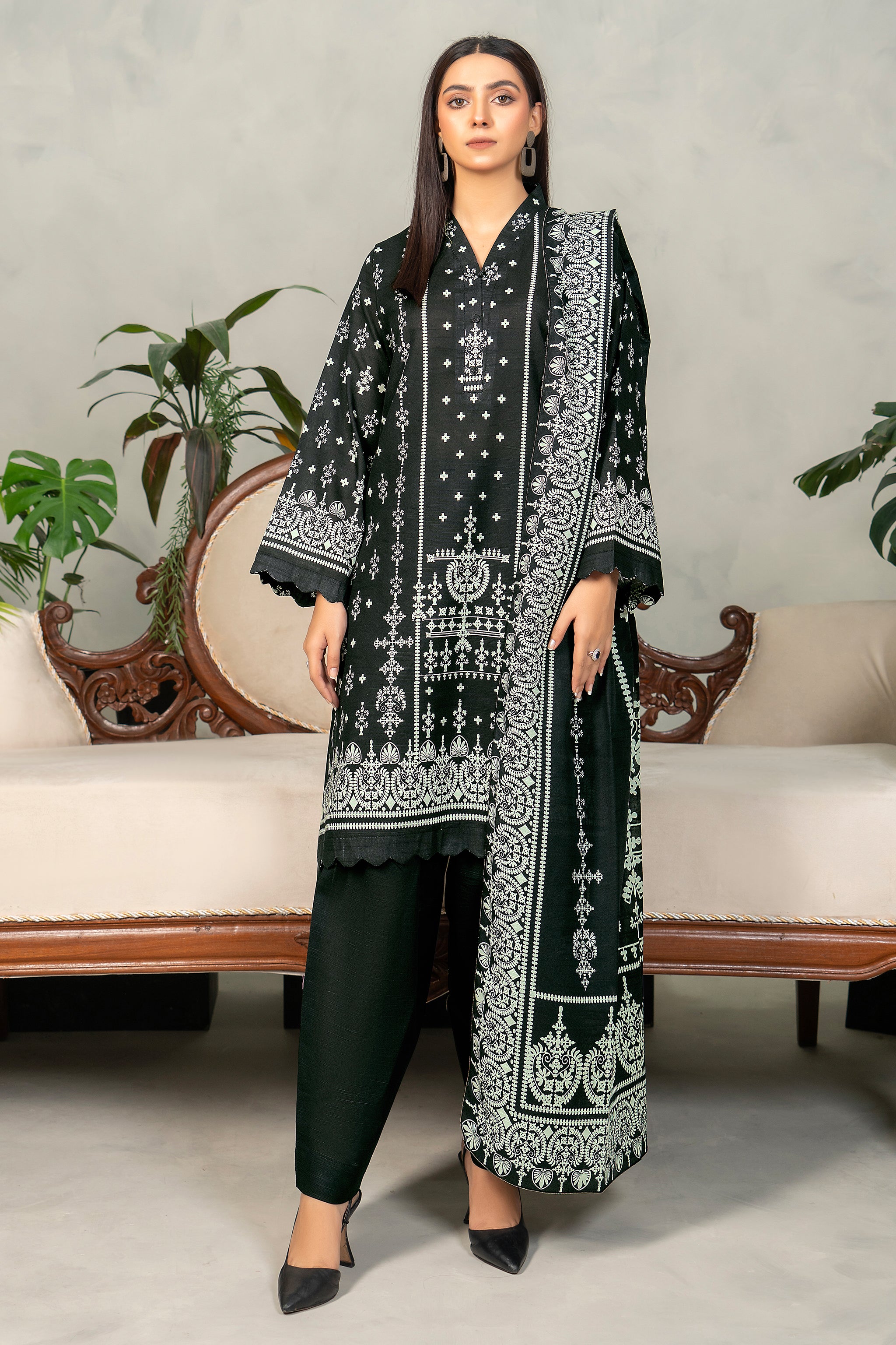 3 Piece Soft Black Khaddar Unstitched - (Vol-84/13)3P-W-24-D12 - SAFANOOR