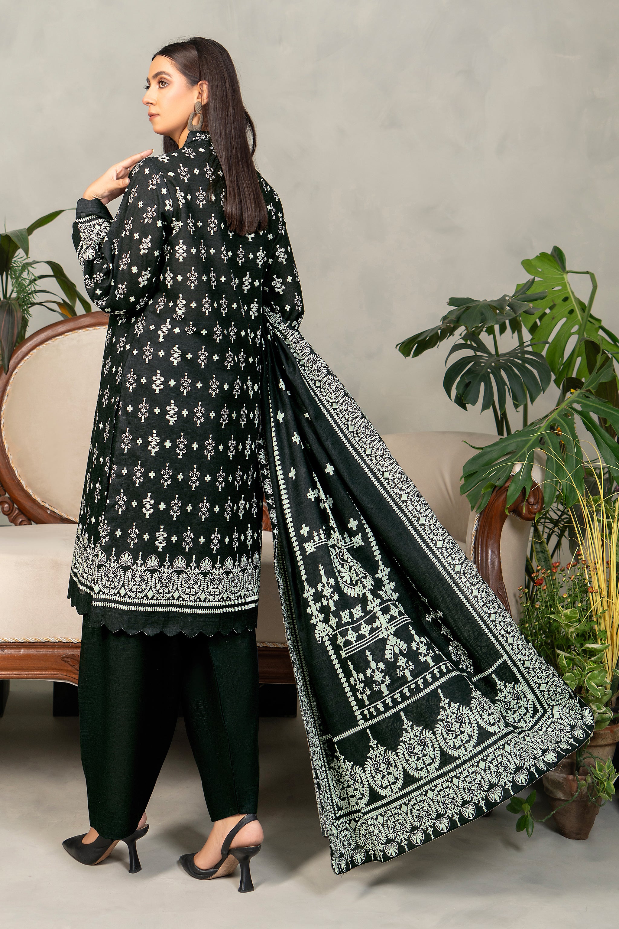 3 Piece Soft Black Khaddar Unstitched - (Vol-84/13)3P-W-24-D12 - SAFANOOR