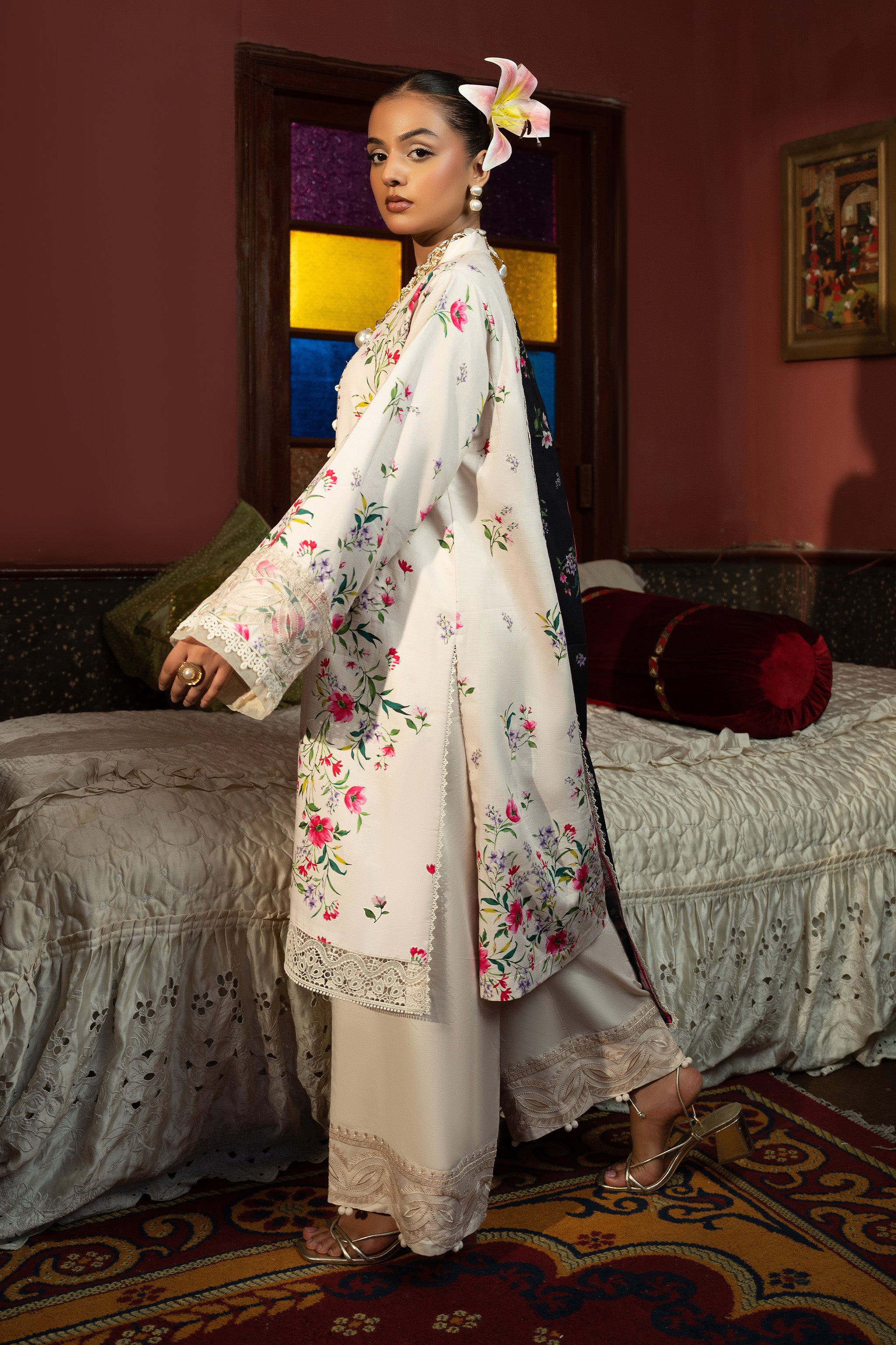 3 Piece Unstitched Beige Embroidered Linen - (Vol-113/01)D10 - SAFANOOOR