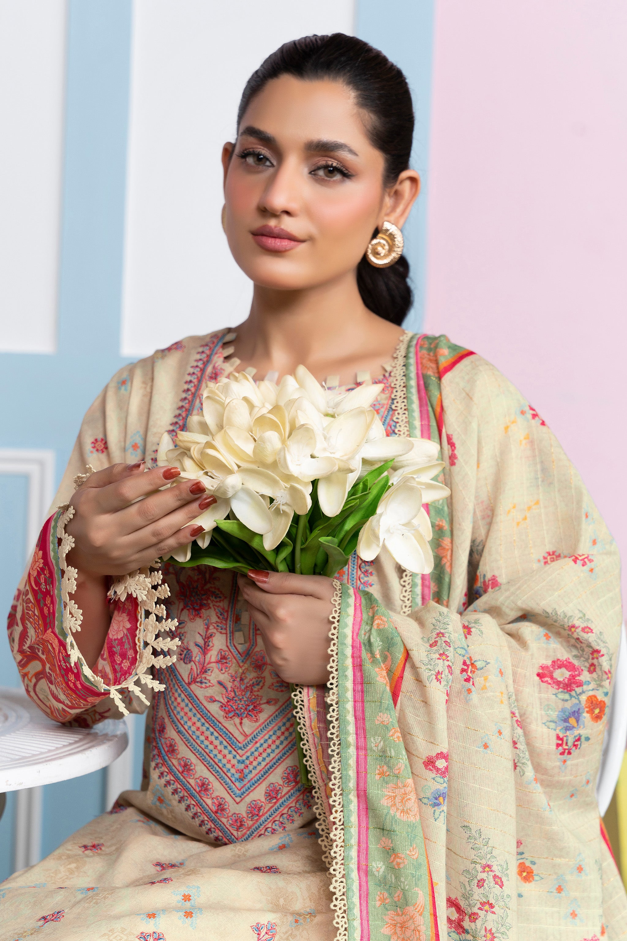 3 Piece Unstitched Beige Printed Lawn - (Vol-107/09)3P-S-25-D11 - SAFANOOR Main image