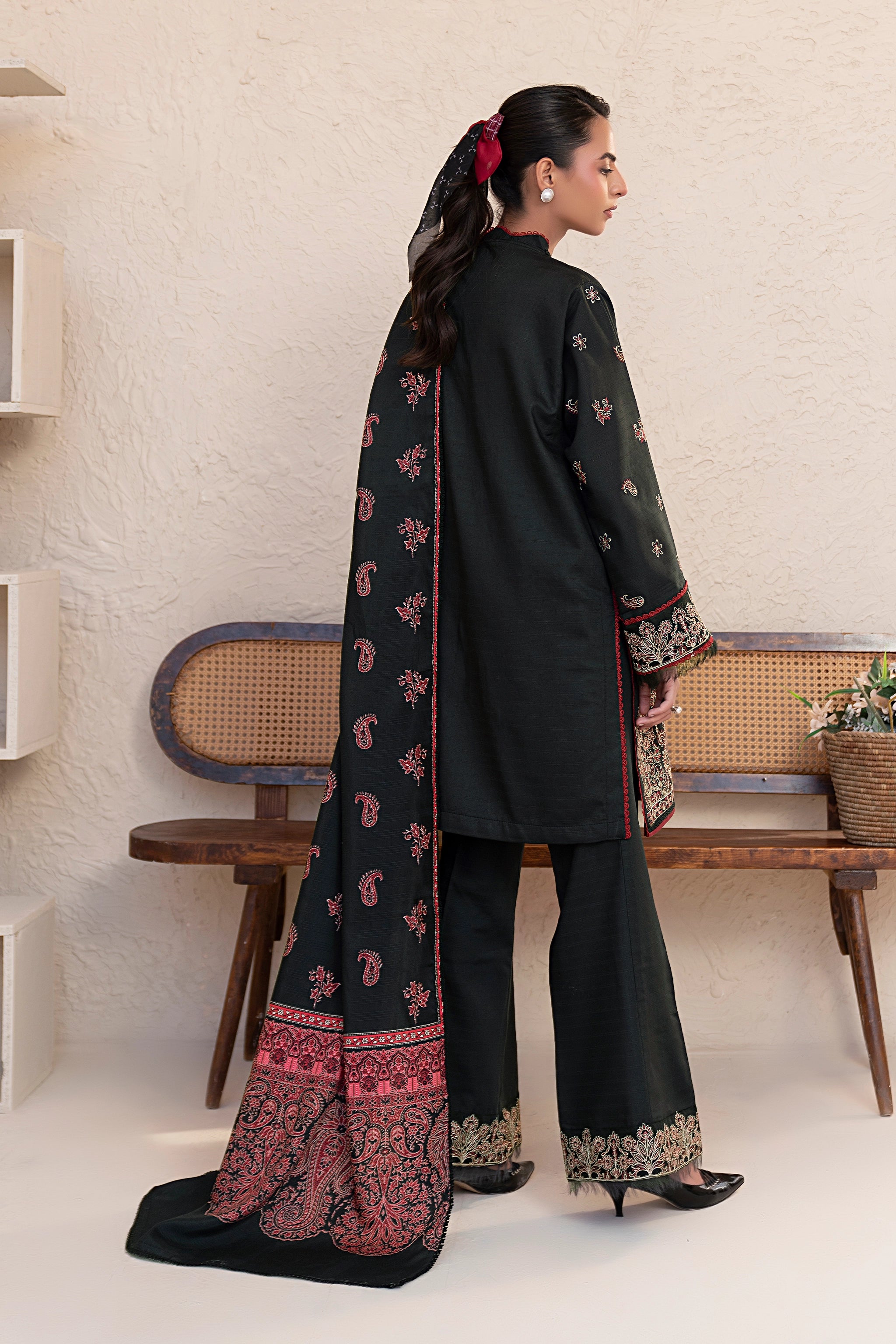 3 Piece Unstitched Black Premium Embroidered Lawn - Safa Noor