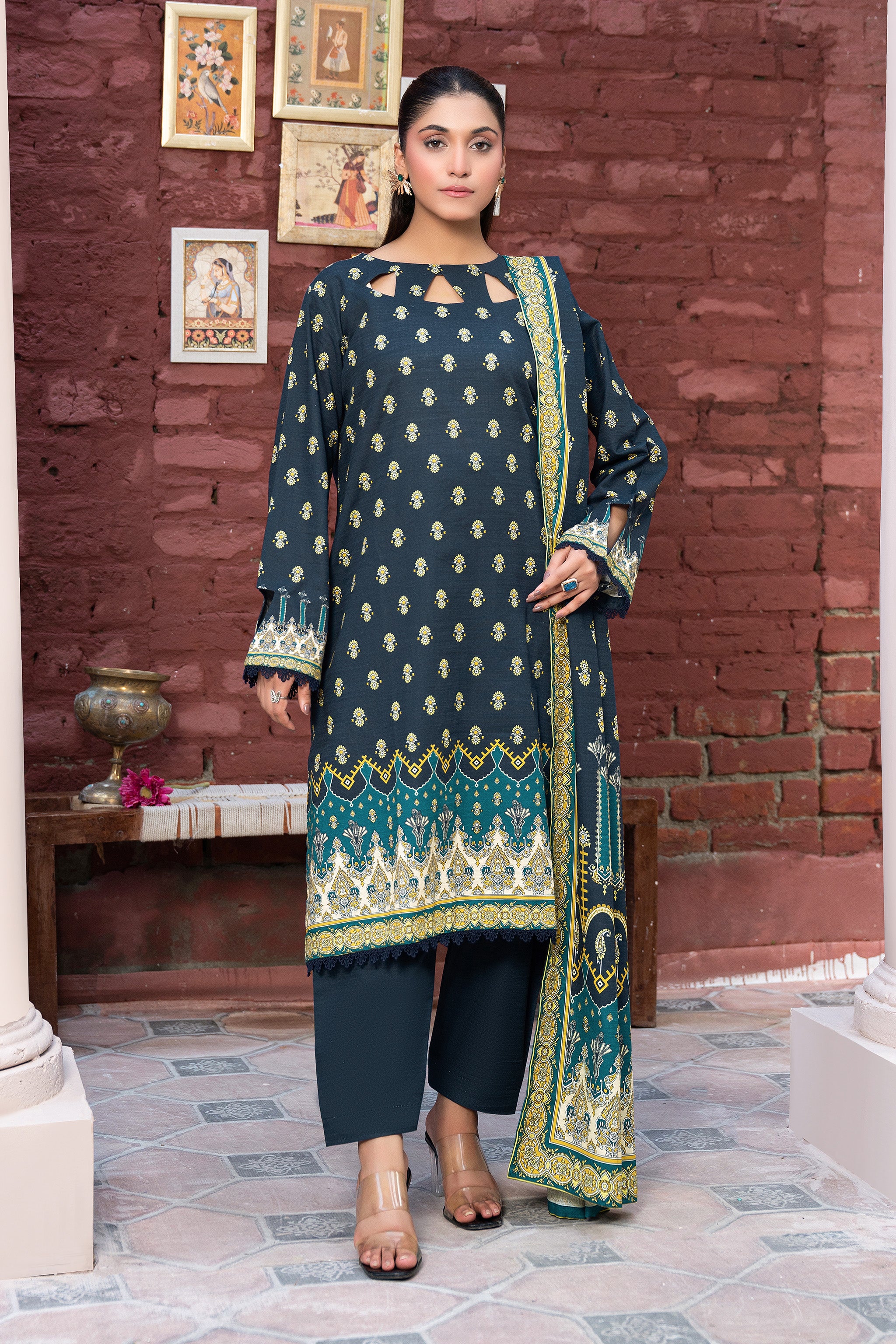3 Piece Unstitched Black Printed Khaddar - (Vol-111/11)D10 - SAFANOOOR