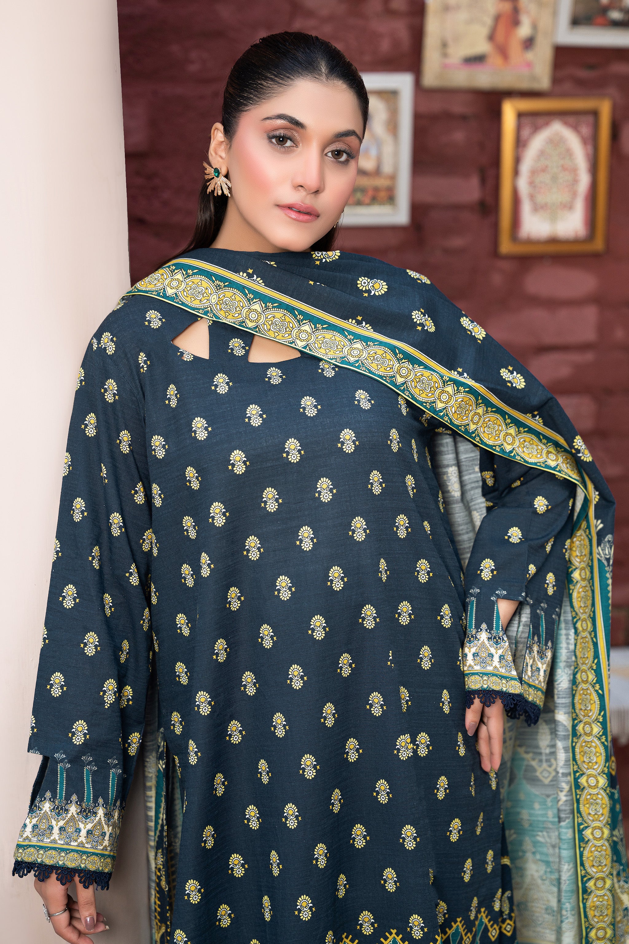 3 Piece Unstitched Black Printed Khaddar - (Vol-111/11)D10 - SAFANOOOR