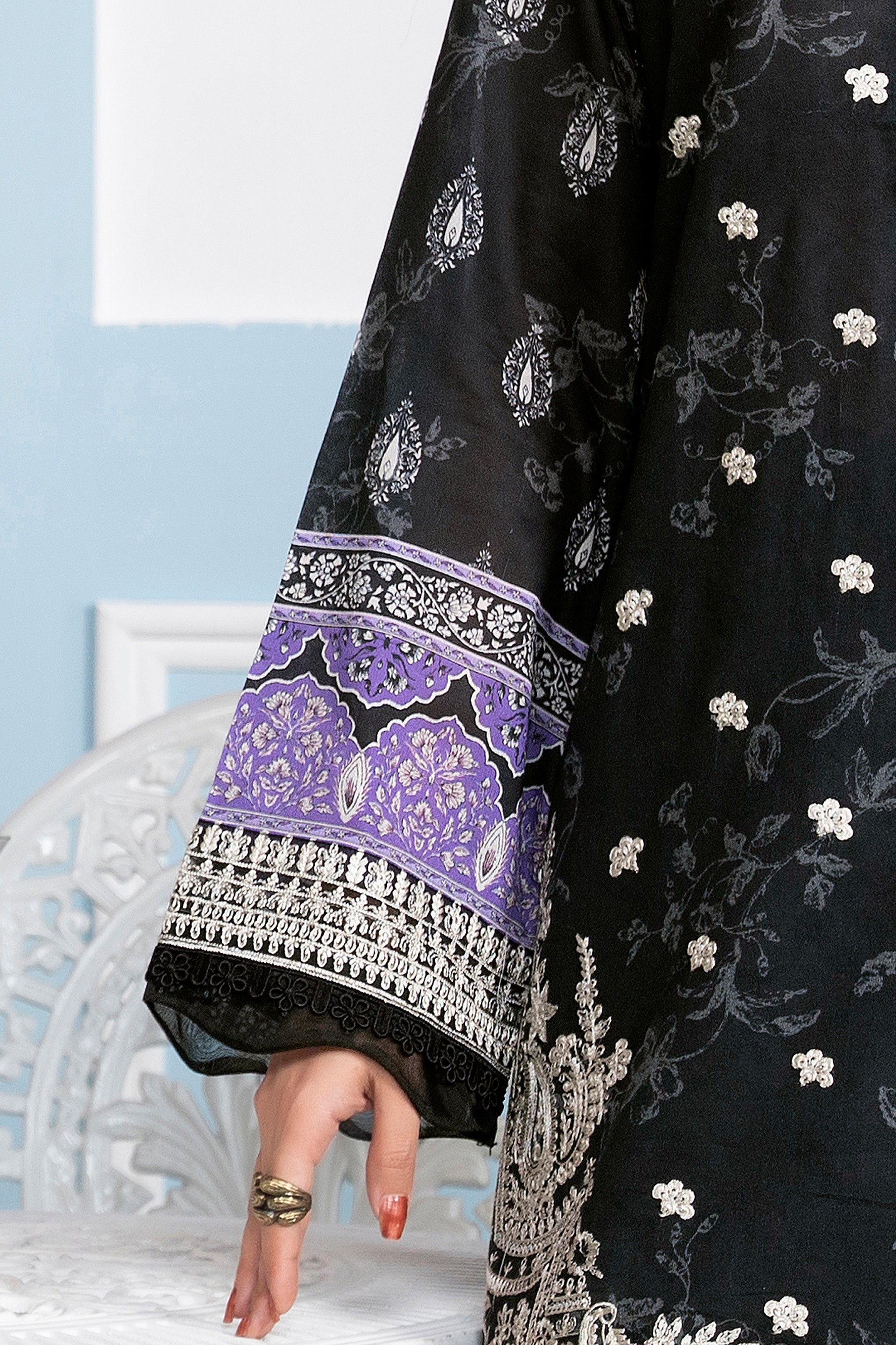 3 Piece Unstitched Black Printed Lawn - (Vol-107/09)3P-S-25-D10 - SAFANOOR