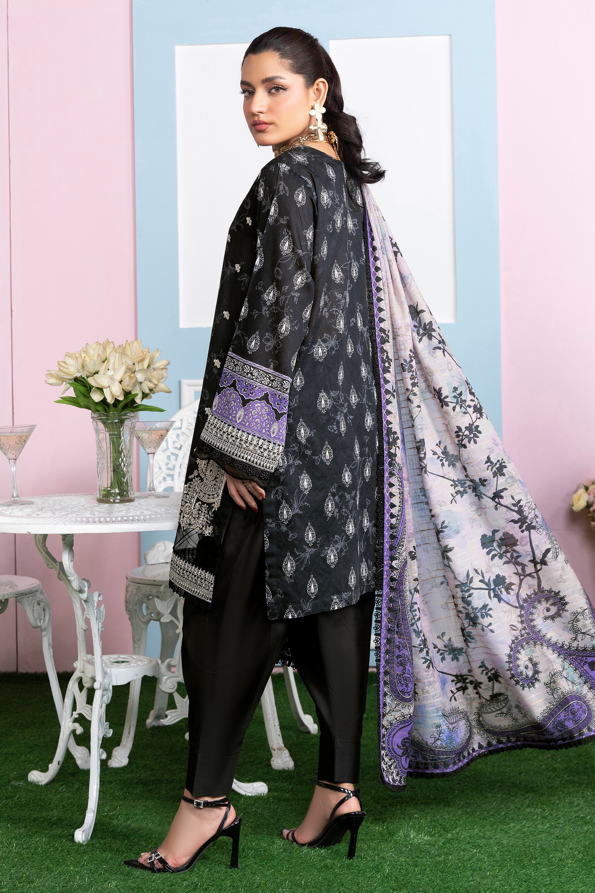3 Piece Unstitched Black Printed Lawn - (Vol-107/09)3P-S-25-D10 - SAFANOOR