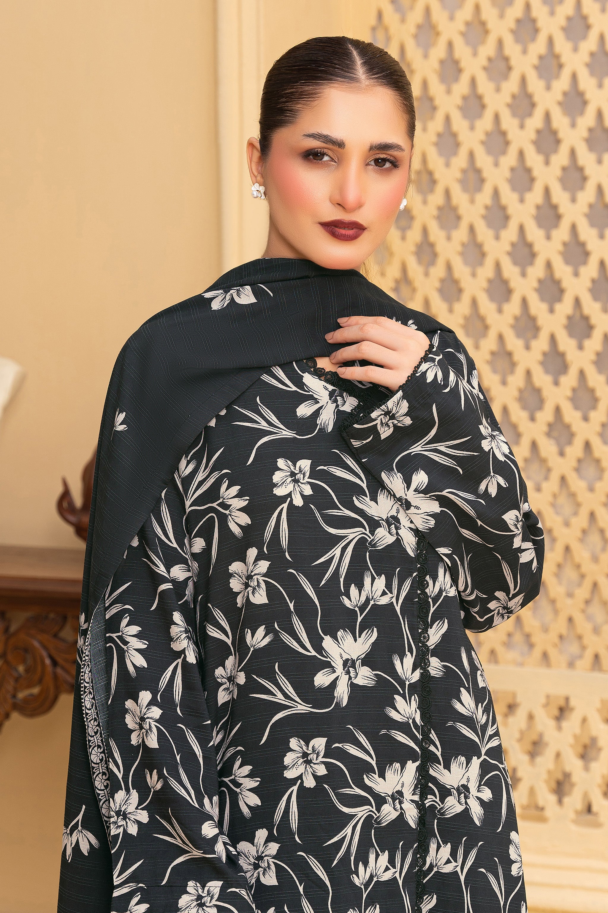 3 Piece Unstitched Black Printed Linen - (Vol-114/08)D1 - SAFANOOOR Main image